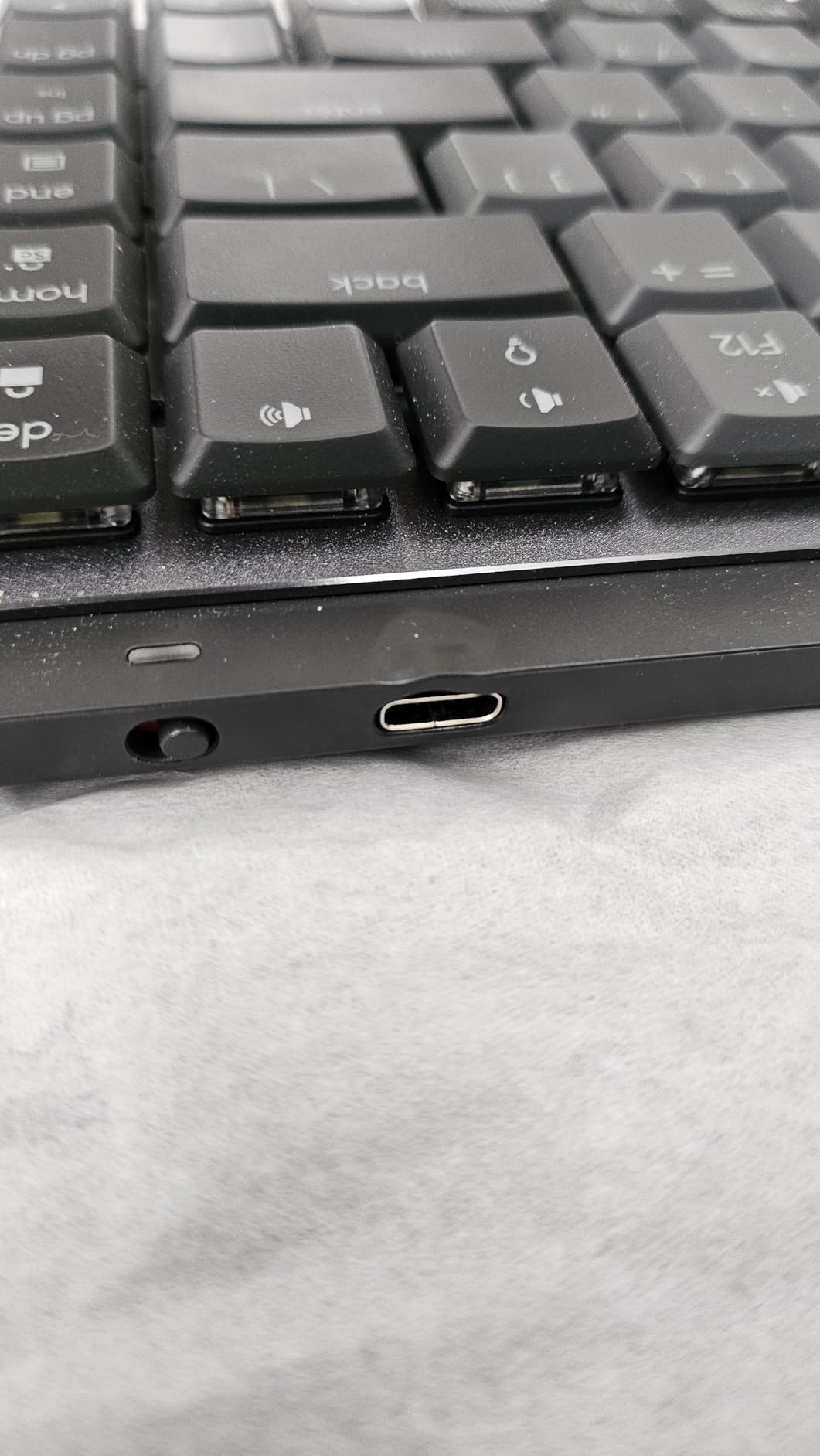 Logitech MX Mechanical Mini Wireless Illuminated Keyboard Tactile Quiet | Low-profile full-size, 3 device Bluetooth pairing, Smart backlight auto-adjusts, USB-C rechargeable, Up to 15 day battery customer photo 1