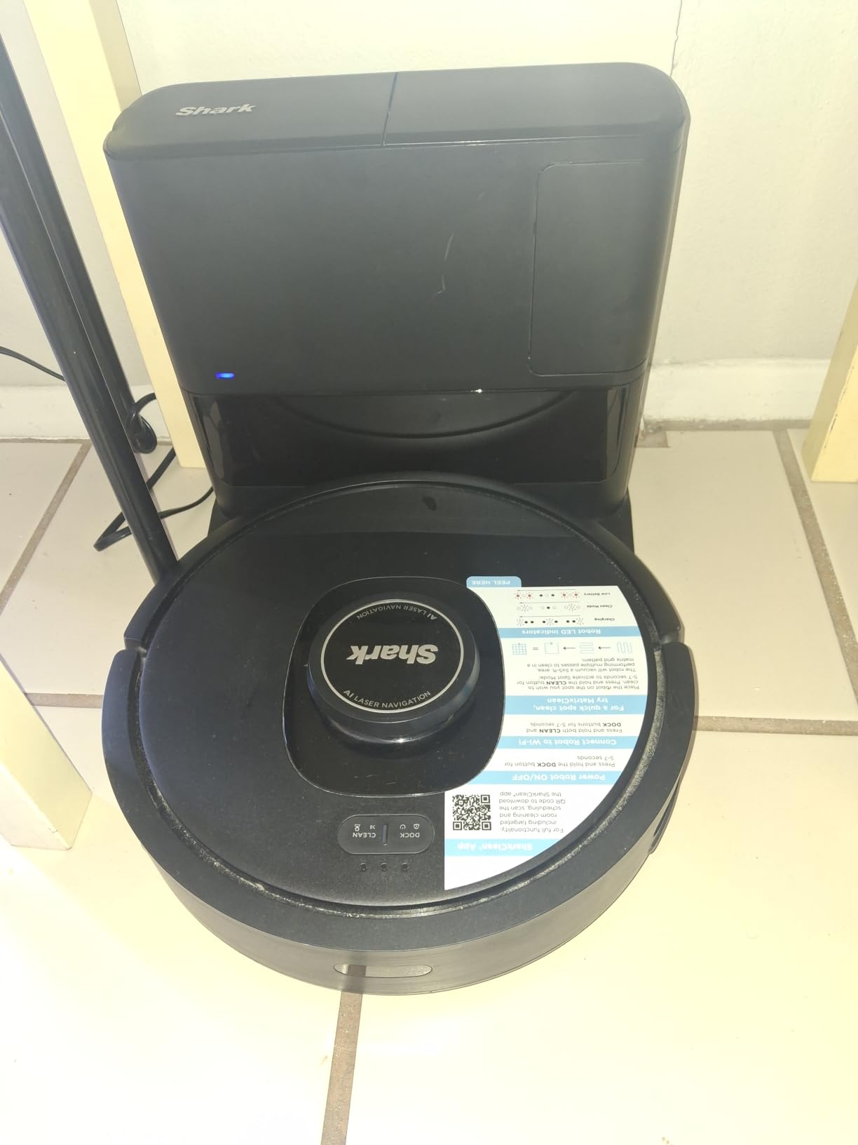 Shark AI Ultra Robot Vacuum customer photo 1