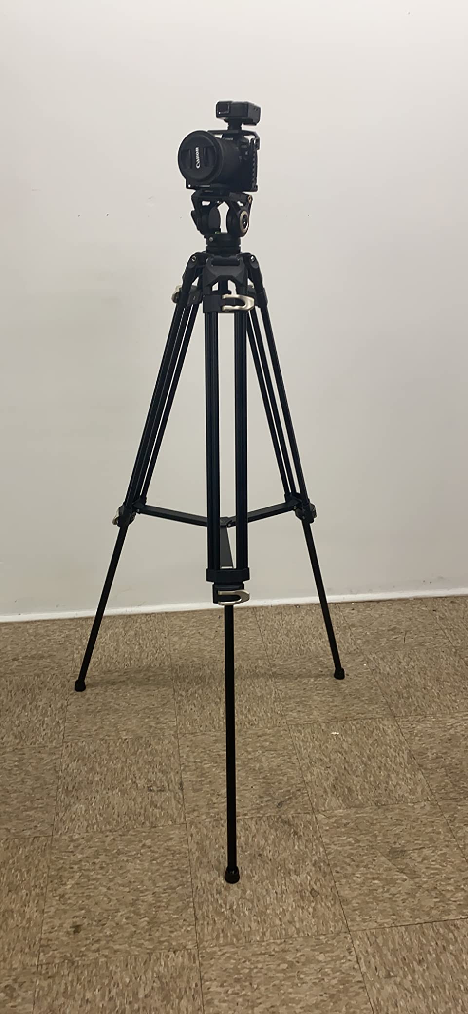 SmallRig AD-01 Video Tripod, 73