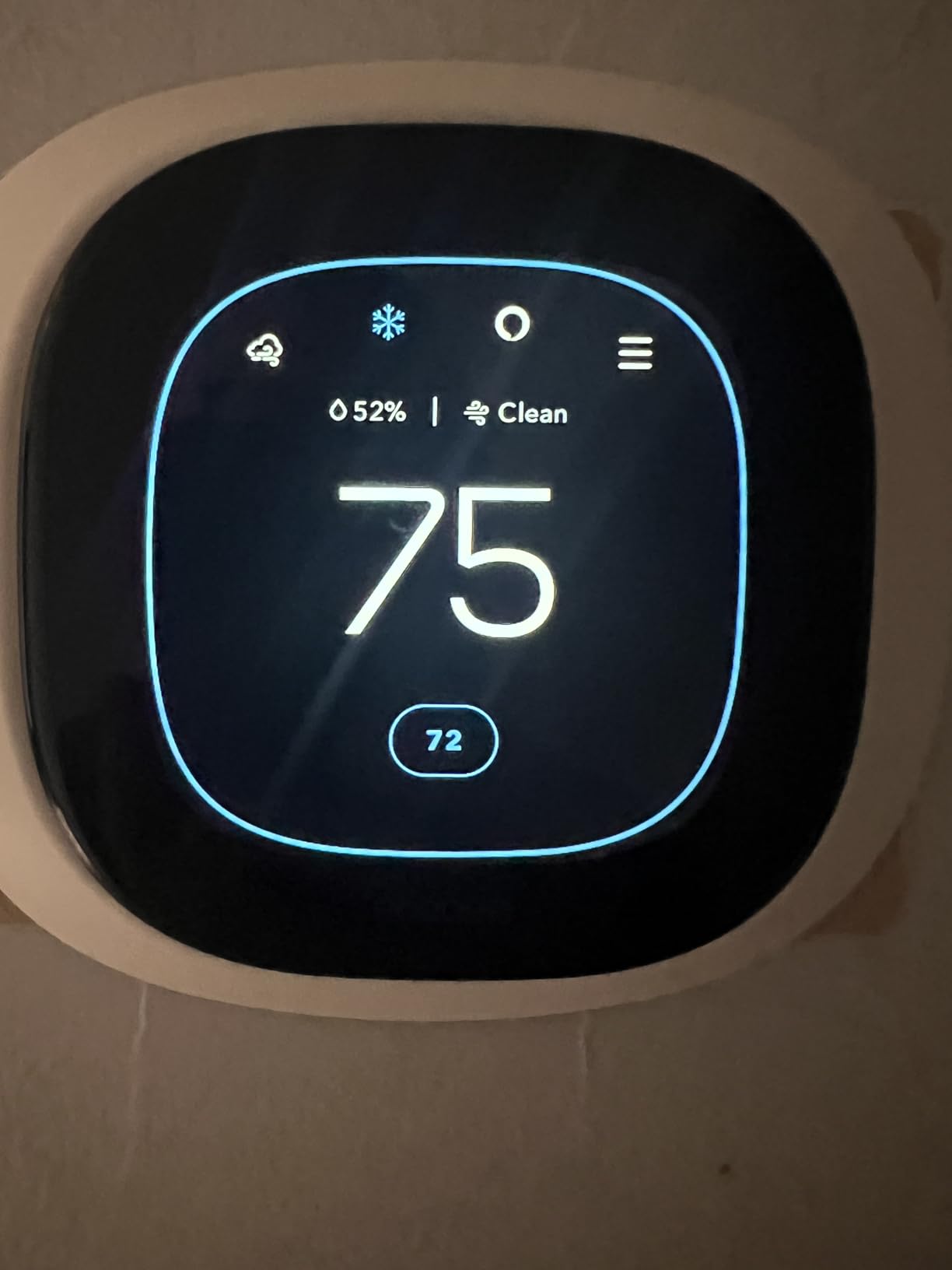 ecobee Smart Thermostat Premium - WiFi, Siri & Alexa Built-In, Smart Sensor | Air Quality Monitor. Works with Alexa, Siri and Google Home. Live view from your ecobee Doorbell. Energy Saving thermostat customer photo 2