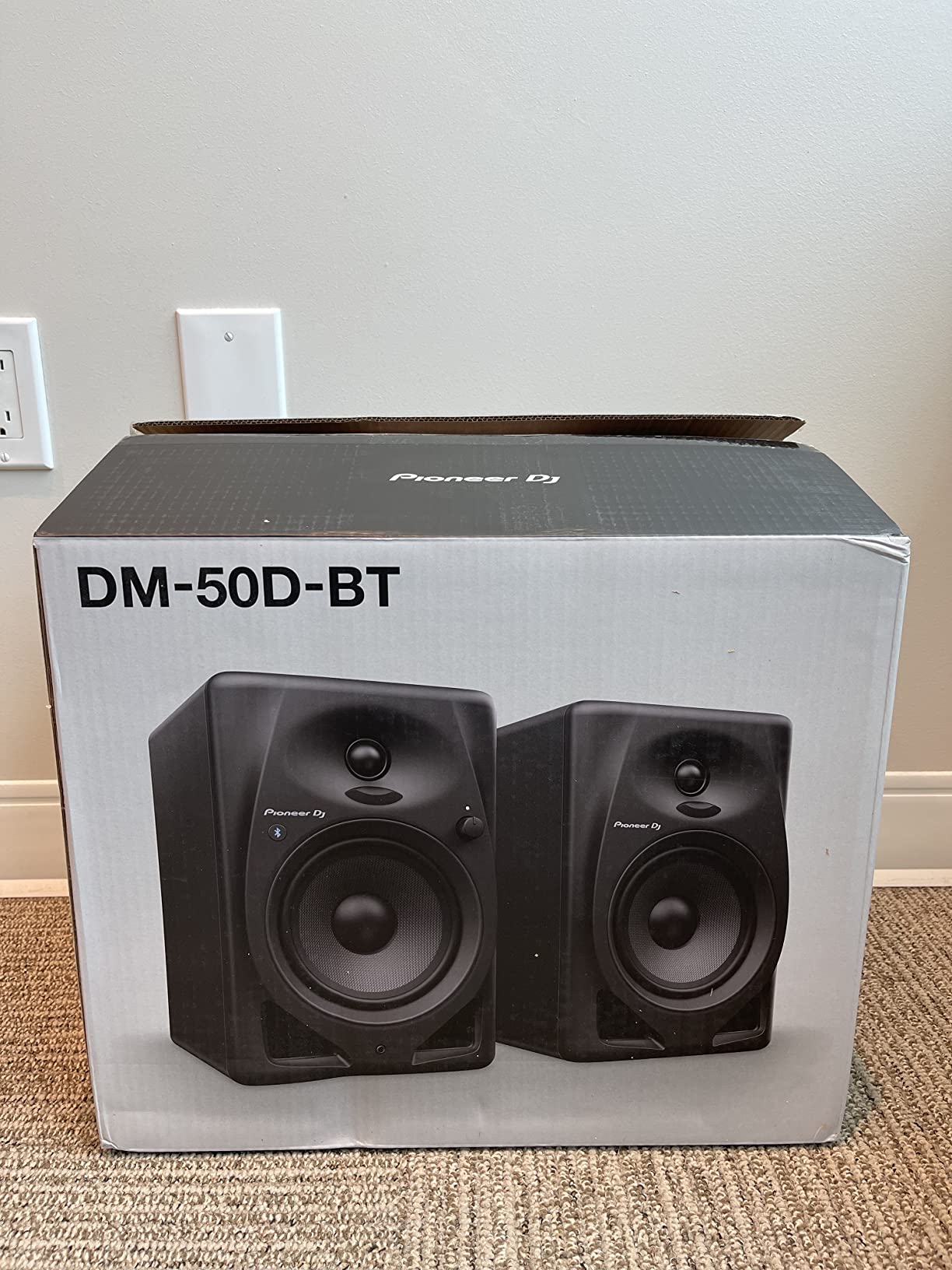Pioneer DJ DM-50D-BT 5-inch Active Monitor Speakers with Bluetooth, Pair customer photo 1