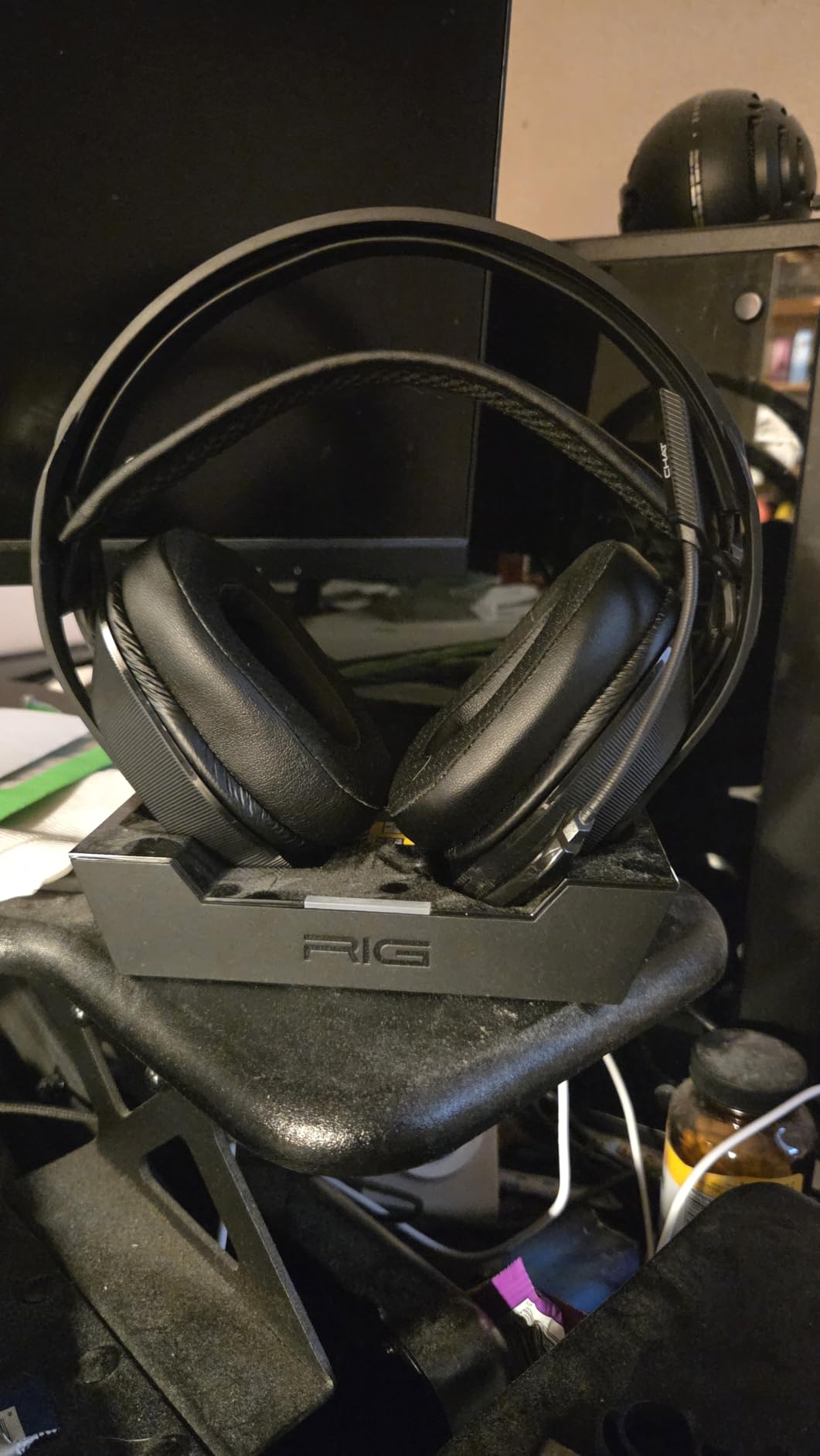 RIG 800 PRO HX Wireless Gaming Headset & Multi-Function Base Station Xbox | Officially Licensed for Xbox Series X|S, Xbox One, PC - Dolby Atmos 3D Audio - Up to 60 Hour Battery - Flip-to-Mute Mic customer photo 1