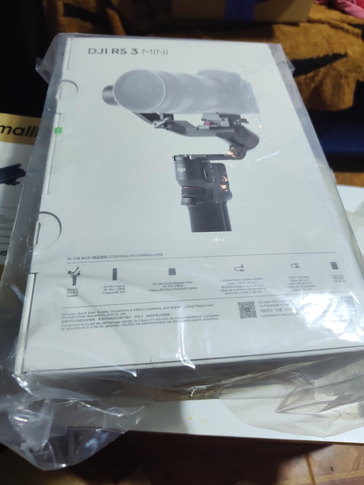 DJI RS 3 Mini, Camera Gimbal Stabilizer, Canon/Sony/Nikon/Fujifilm | 2 kg (4.4 lbs) Tested Payload, Native Vertical Shooting, Bluetooth Shutter Control, 3rd-Gen RS Stabilization, 795g customer photo 1
