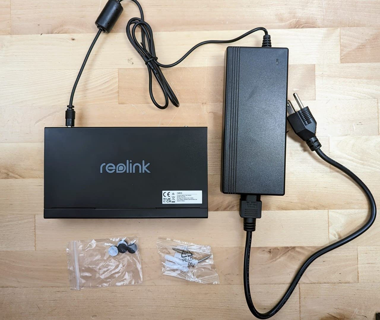 REOLINK PoE Switch with 8 PoE and 2 Gigabit Uplink Ports RLA-PS1 | Ideal for REOLINK RLN36 NVR and Power Over Ethernet IP Cameras, IEEE802.3af/at, Metal Casing, Desktop/Wall Mount customer photo 2