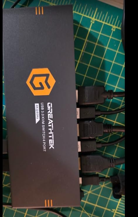 USB3.0 KVM Switch HDMI 4K@60Hz for 4 Computers Share 1 Monitor, KVM Switch 4 Port with 3 USB 3.0 Ports customer photo 2