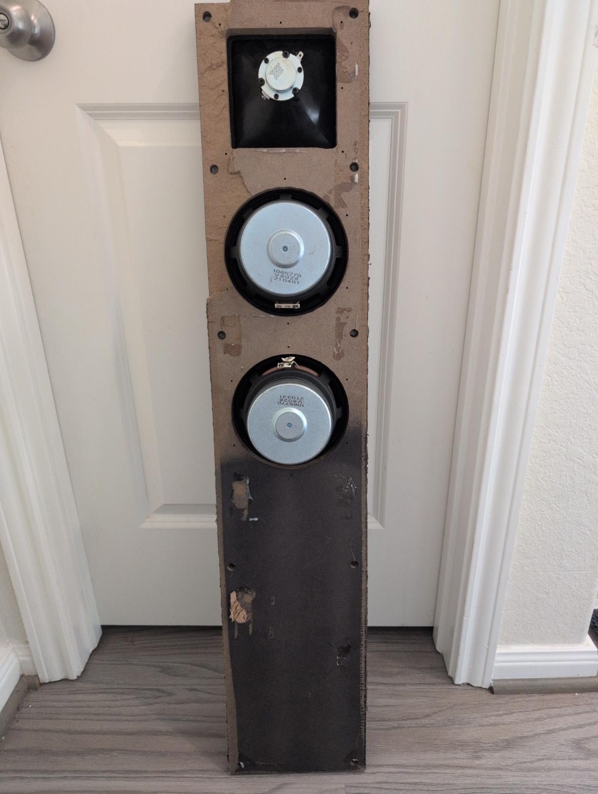Klipsch Reference R-620F Floorstanding Speaker, Black Textured Wood Grain Vinyl, Pair customer photo 1