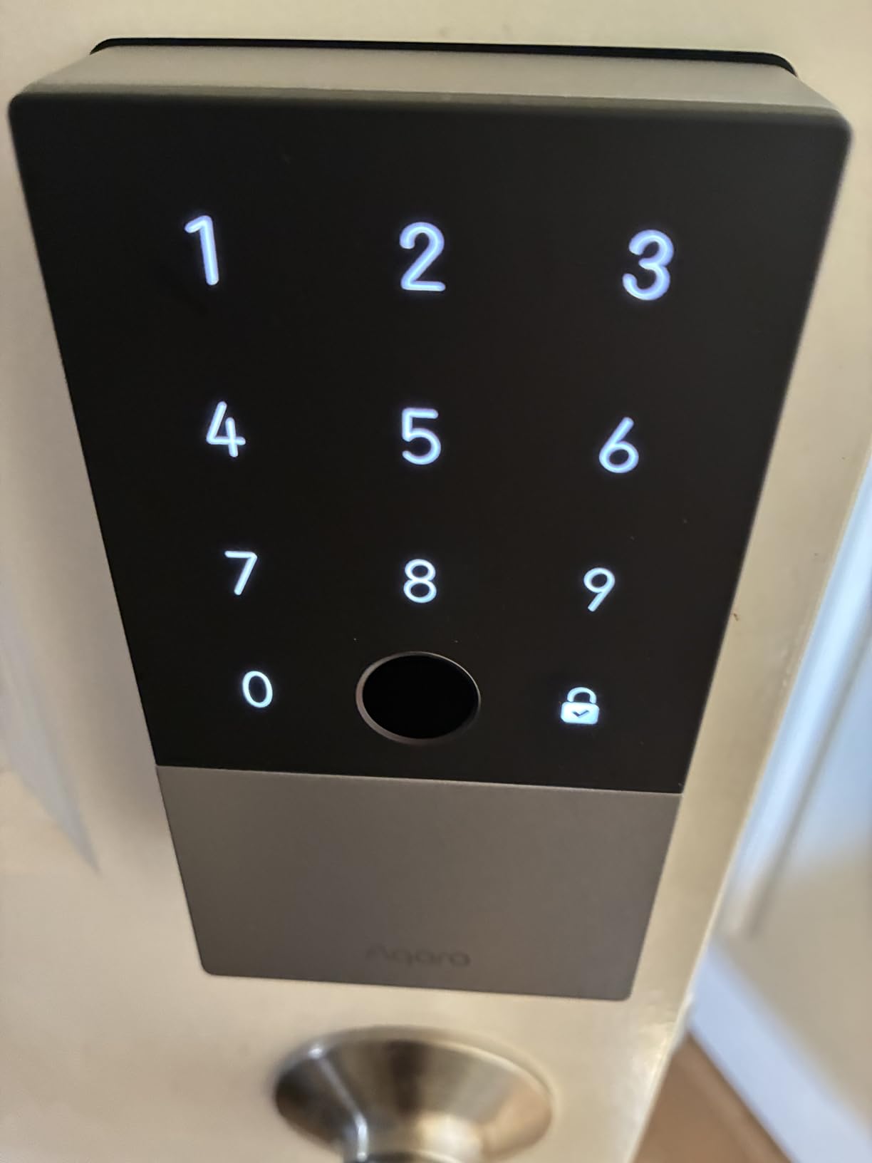 Aqara Smart Lock U100, Apple Home Key, Fingerprint Deadbolt, Gray | Matter Over Thread, Keyless Entry Door Lock, Touchscreen Keypad, IP65 Weatherproof, Supports Apple HomeKit, Alexa, Google customer photo 2