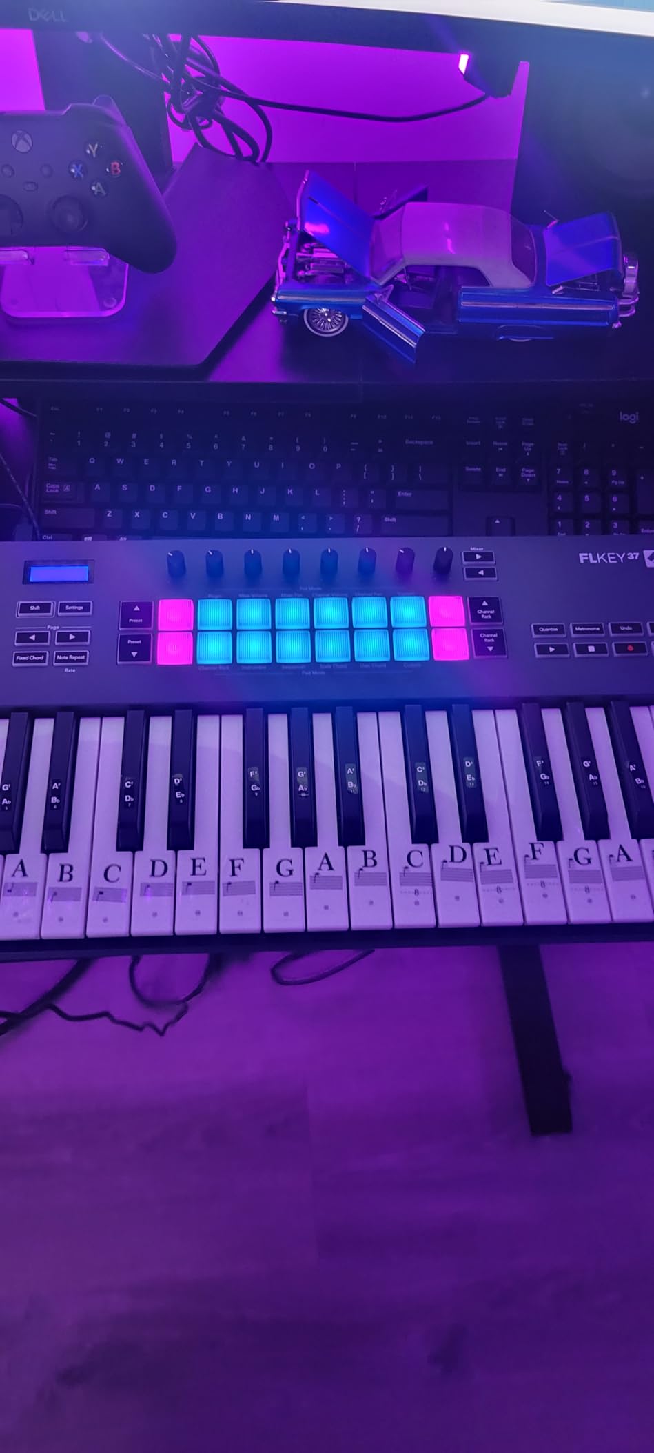 Novation FLkey 49 USB MIDI Controller Keyboard | USB-C, 49 Semi-Weighted Keys, 16 Pads, Faders, 8 Encoders, Pitch/Mod Wheels, Scale Mode, 5-Pin MIDI Out, FL Studio customer photo 2