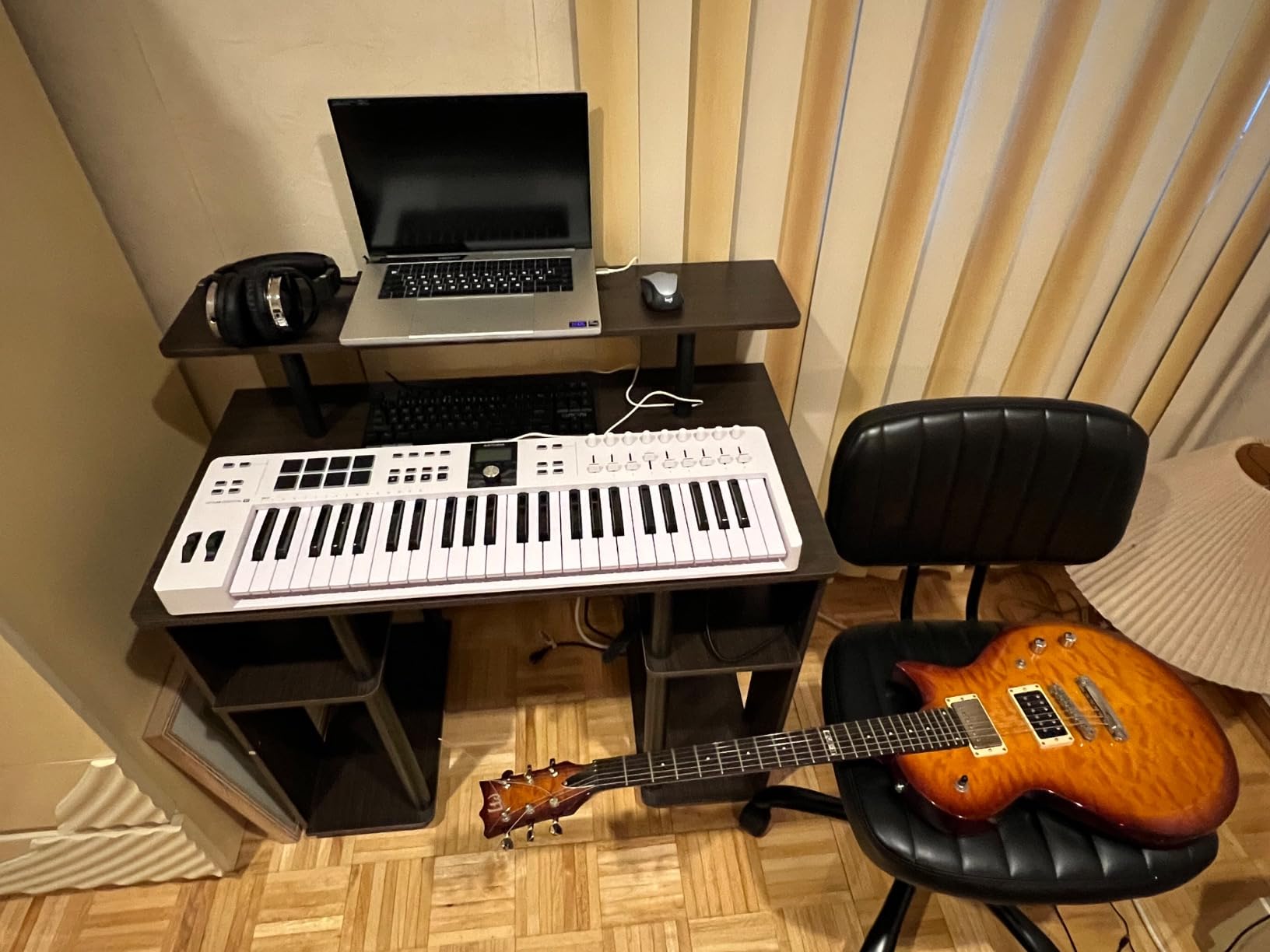 Arturia KeyLab Essential mk3 - 49 Key USB MIDI Keyboard Controller with Analog Lab V Software Included customer photo 2