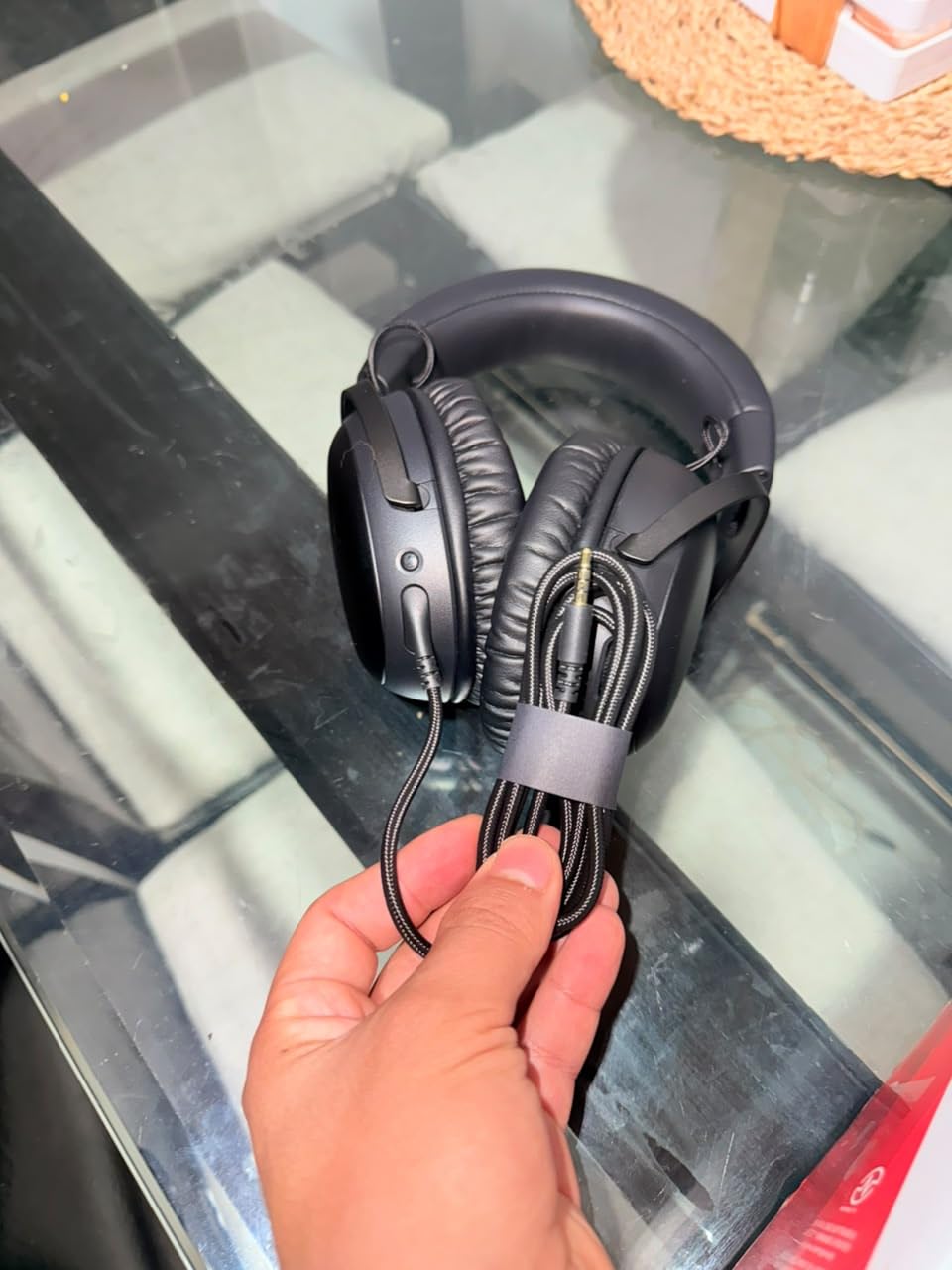 HyperX Cloud III - Wired Gaming Headset, PC, PS5, Xbox Series X|S, Angled 53mm Drivers, Spatial Audio, Memory Foam, Durable Frame, Ultra-Clear 10mm Mic, USB-C, USB-A, 3.5mm - Black/Red customer photo 1