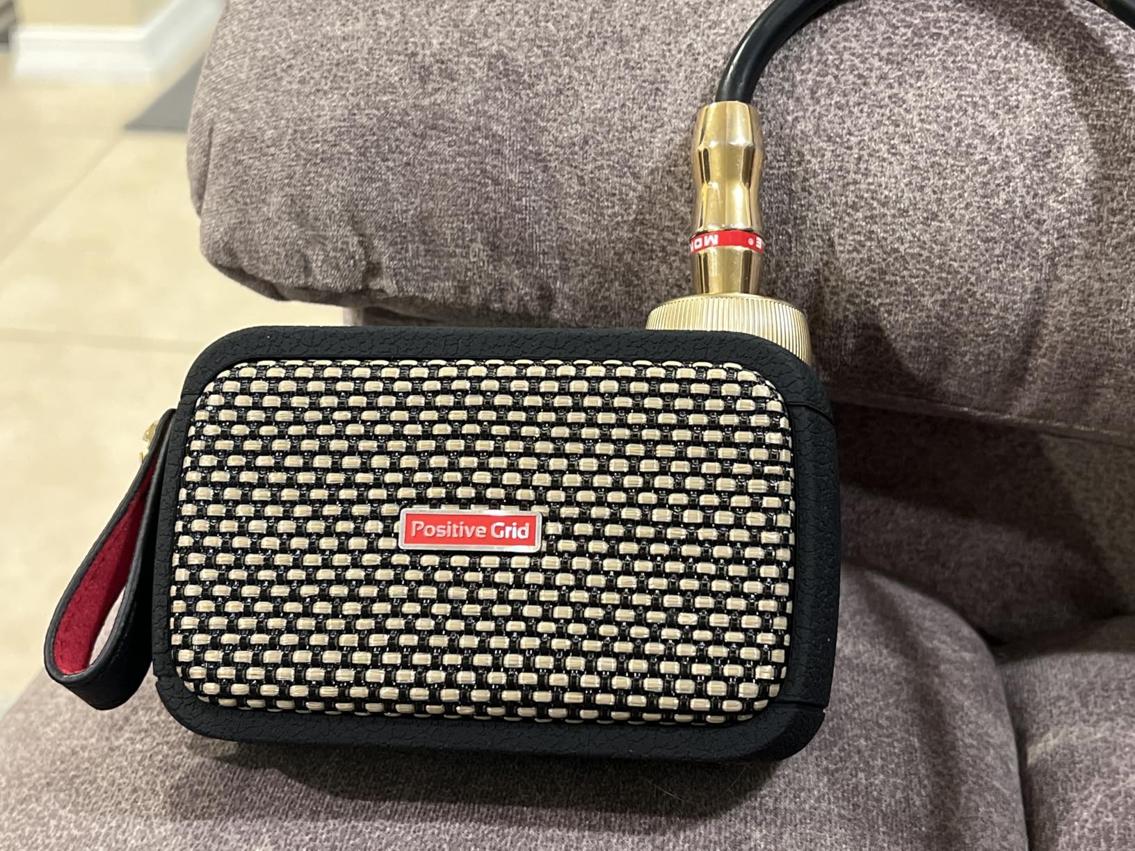 Positive Grid Spark GO 5W Ultra-Portable Smart Guitar Amp & Bluetooth Speaker customer photo 1