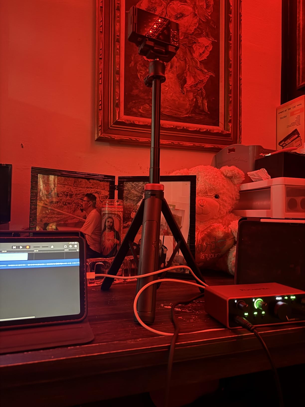Focusrite Scarlett Solo Studio 4th Gen USB Audio Interface Bundle for the Songwriter, Guitarist or Vocalist with Condenser Microphone and Headphones for Recording, Songwriting, and Podcasting | 1 XLR Mic Preamp, 1 Hi-Z Instrument Input, 24-Bit/192kHz, 120dB, CM25 MkIII Mic, SH-450 Headphones, Windows/Mac/iPad customer photo 1