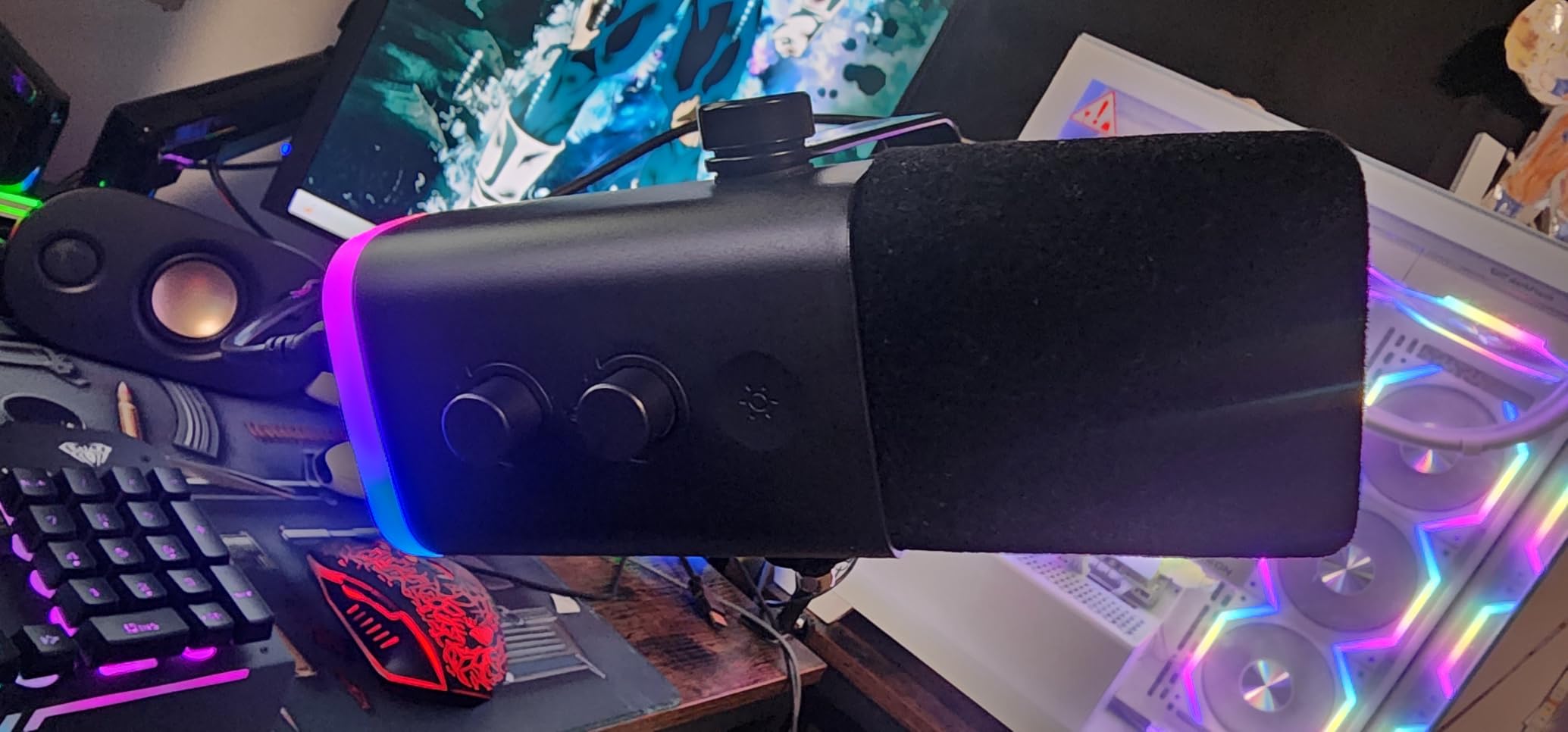 FIFINE AmpliGame AM8T XLR/USB Gaming Microphone Set, Dynamic PC Mic | Streaming RGB Mic Kit with Boom Arm Stand, Mute Button, Headphones Jack, for Podcasting Recording Vocal Voice-Over customer photo 2