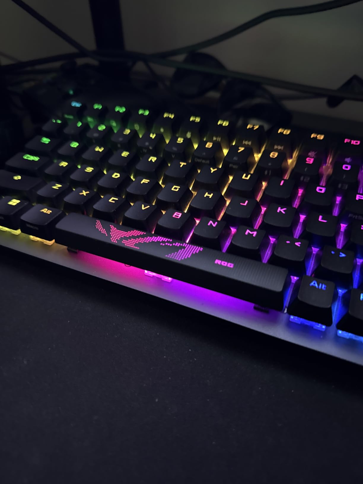 ASUS ROG Strix Scope II 96 Wireless Mechanical Gaming Keyboard - 96% Full-Size, Tri-Mode Connectivity, Hot Swappable Pre-lubed ROG NX Snow Linear Switches, PBT Keycaps, RGB, PC/Mac Support customer photo 2