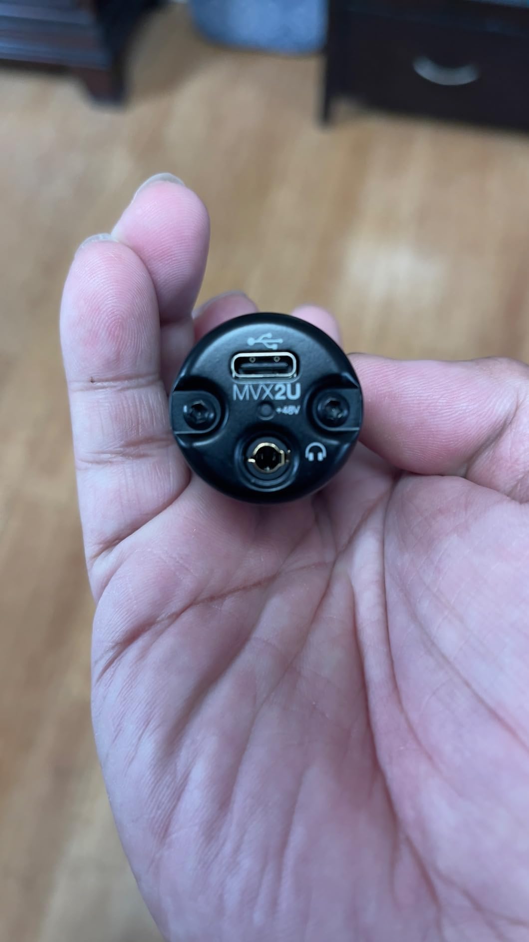 Shure MVX2U XLR-to-USB Audio Interface with Headphone Jack | XLR-to-USB interface with 60dB preamp, zero-latency monitoring, 48V phantom power and 1m USB-C cable customer photo 1