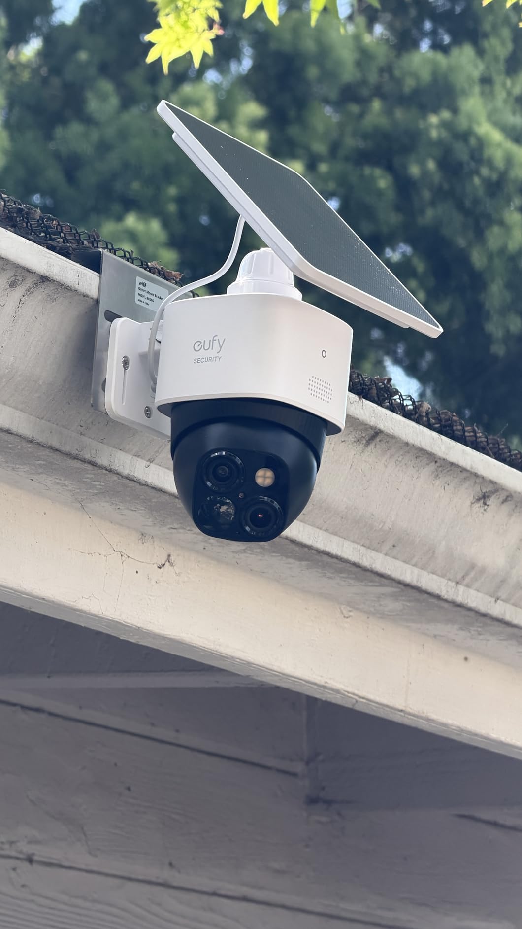 eufy Security SoloCam S340, 3K Dual-Lens Solar Security Camera | 360° Coverage, Pan & Tilt, No Blind Spots, AI Detection & Tracking, Color Night Vision, No Monthly Fee, Built-in 8GB customer photo 2