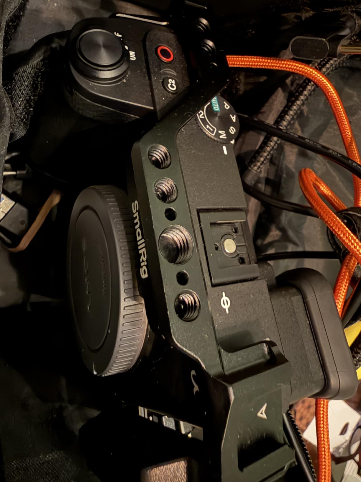 SmallRig Cage Kit for Sony A6700 with a Cable Clamp for HDMI - 4336 customer photo 1
