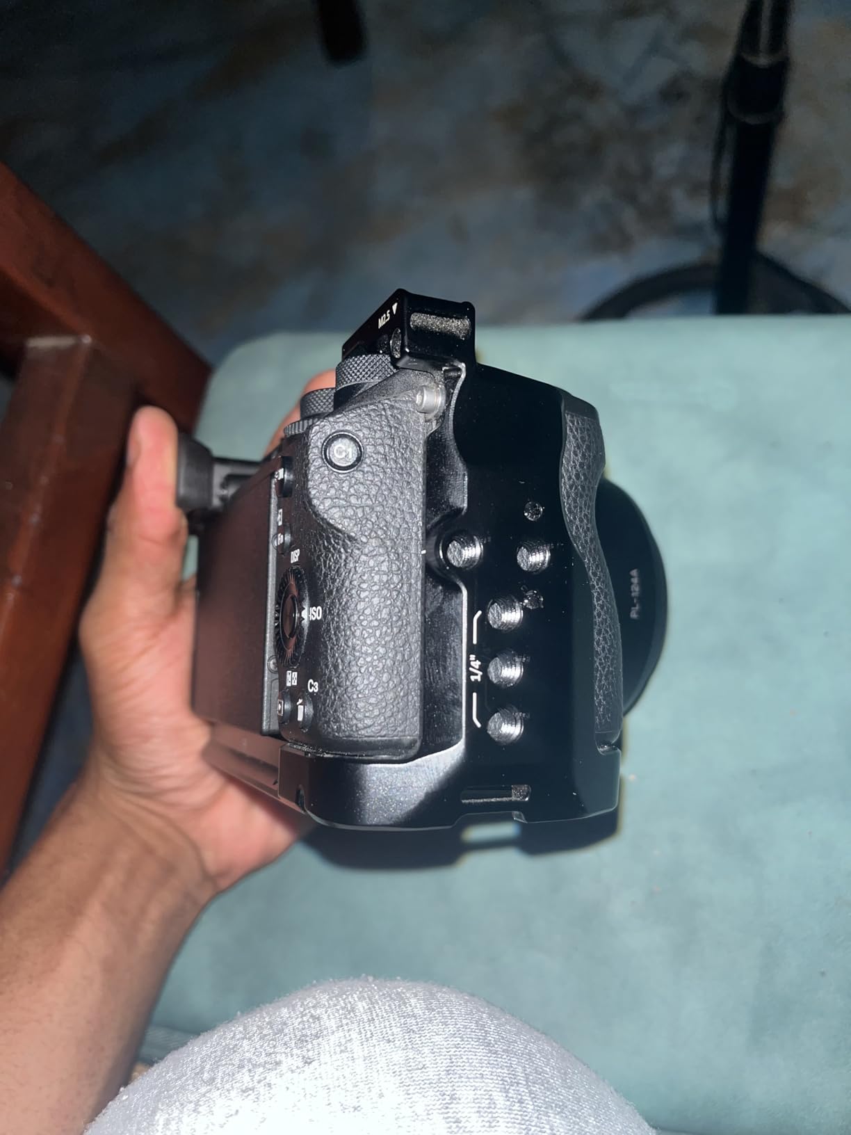 SmallRig Cage Kit for Sony A6700 with a Cable Clamp for HDMI - 4336 customer photo 2