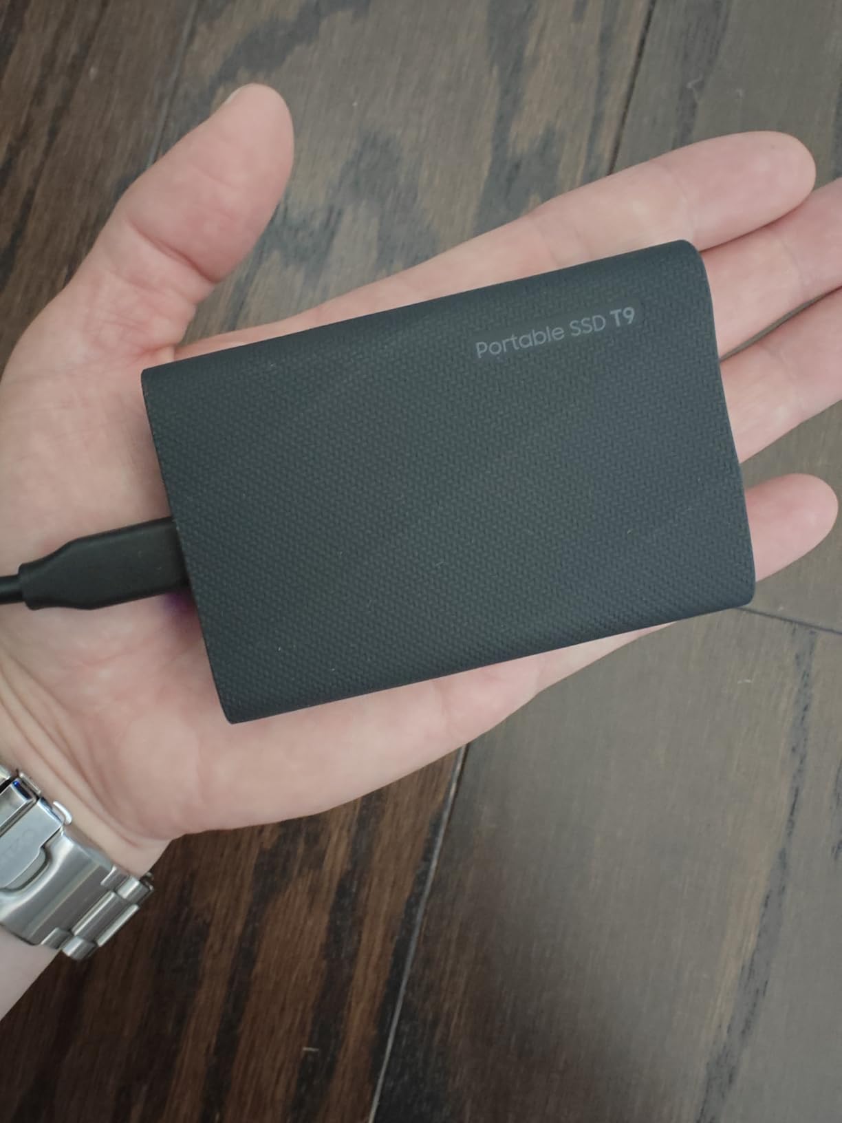 Samsung T9 Portable SSD 1TB, USB 3.2 Gen 2x2 External SSD, Up to 2,000 MB/s customer photo 2