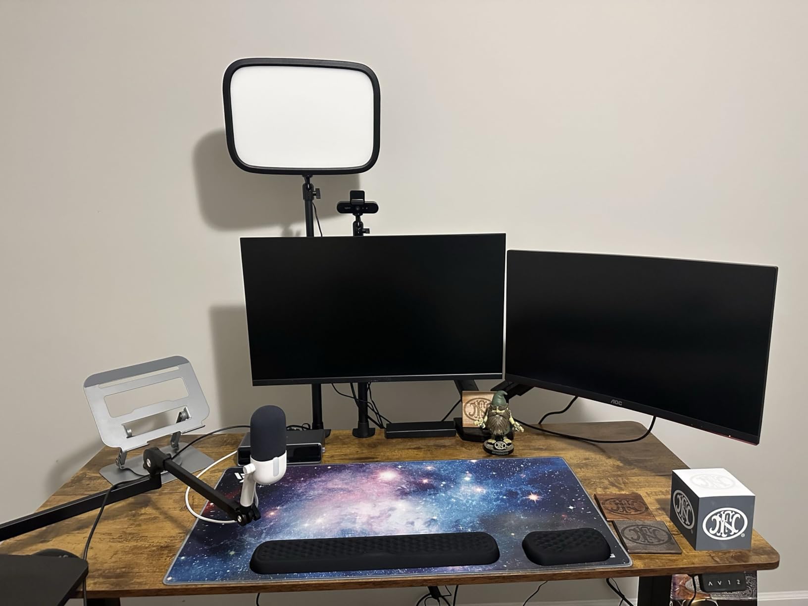 Sceptre 27-inch Prime Gaming Monitor 100Hz 1ms DisplayPort HDMI x2 100% sRGB AMD FreeSync Build-in Speakers, Eye Care Frameless Machine Black 2025 (E275W-FW100T Series) customer photo 1