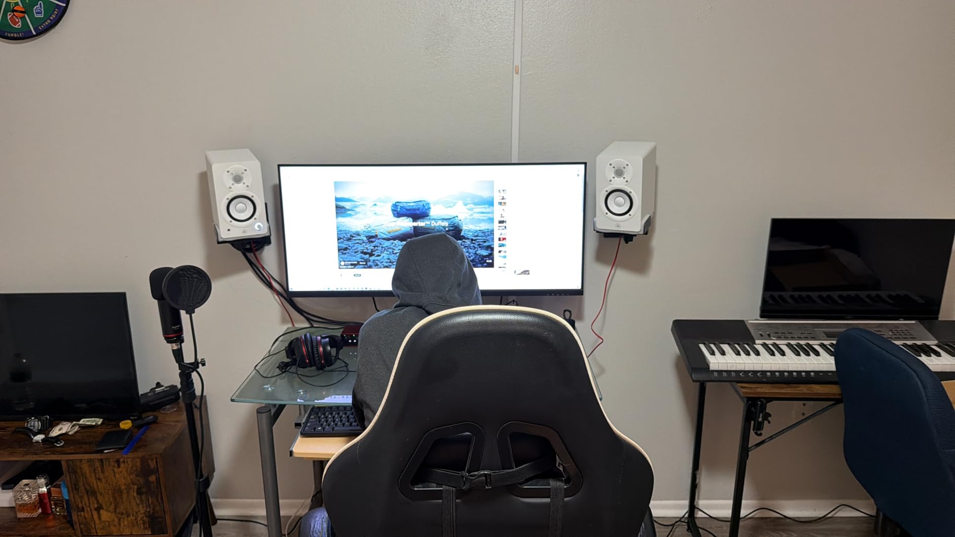 Yamaha HS3 Powered Studio Monitor in Black, Pair (HS3 B) customer photo 2
