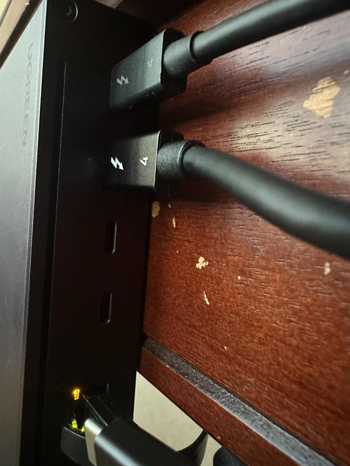 UGREEN 8-in-1 Thunderbolt 4 Docking Station, Dual 4K@60Hz, 3xTBT4, 40Gbps customer photo 2