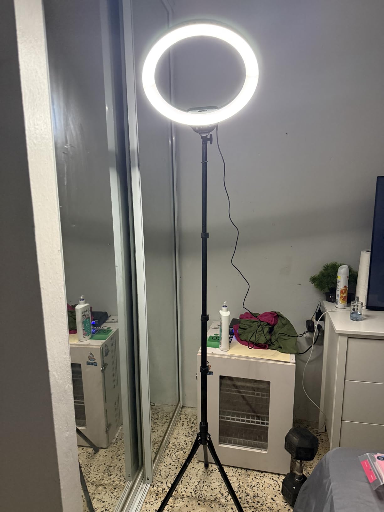 UBeesize 14'' LED Foldable Ring Light with 62'' Tripod Stand, Selfie Ring Light for Video Recording, Live Streaming, TikTok & YouTube, Compatible with iPhone & Android (Black) customer photo 2