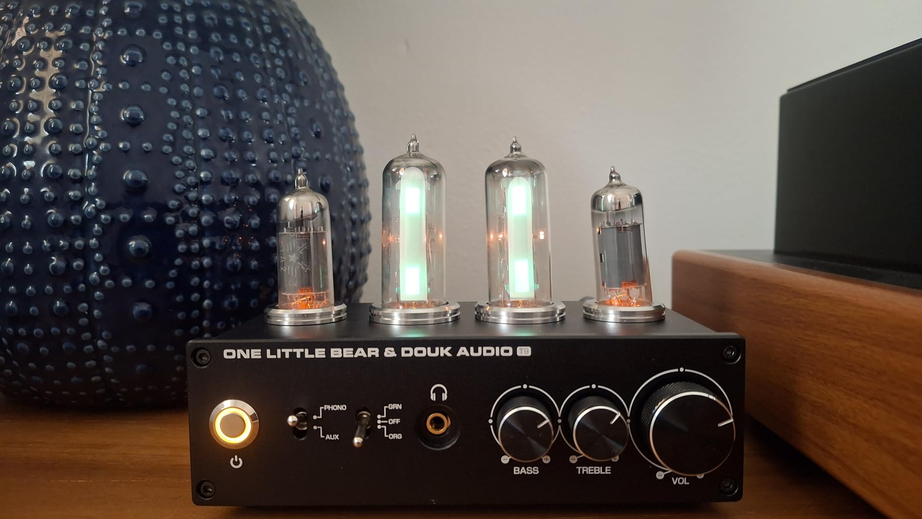 Douk Audio T9 Vacuum Tube Phono Preamp Stereo Turntable Preamplifier with Headphone Output customer photo 2