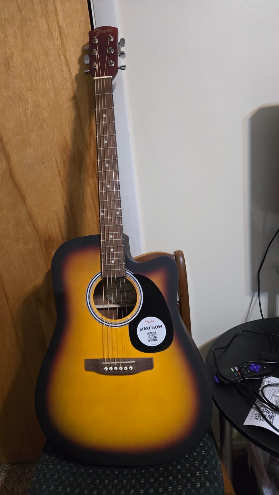 Fender FA-25CE Dreadnought Acoustic Electric Guitar, Beginner Guitar, with 2-Year Warranty, Includes Built-in Tuner and On-Board Volume and Tone Controls, Comes with Free Lessons, Natural customer photo 2