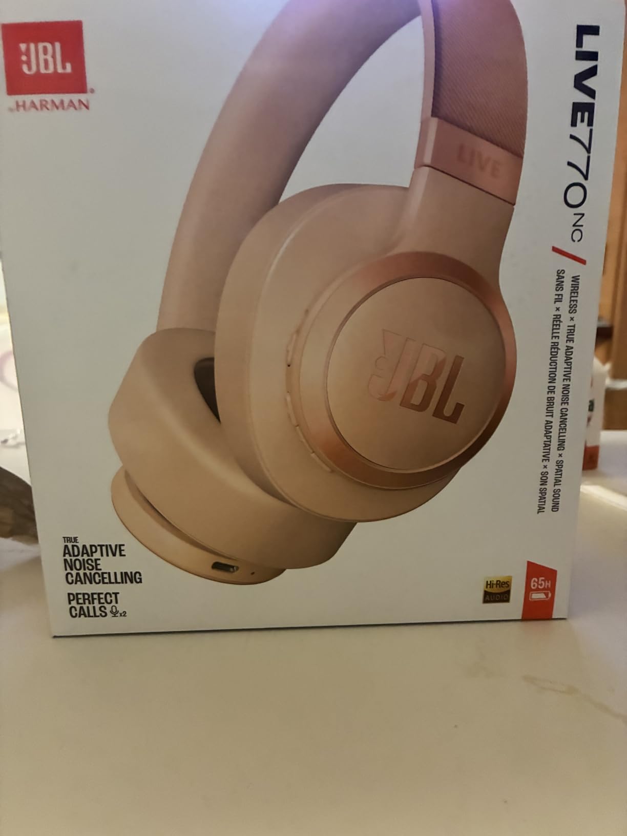 JBL Live 770NC - Wireless Over-Ear Headphones with True Adaptive Noise Cancelling, Up to 65 Hours Battery customer photo 2