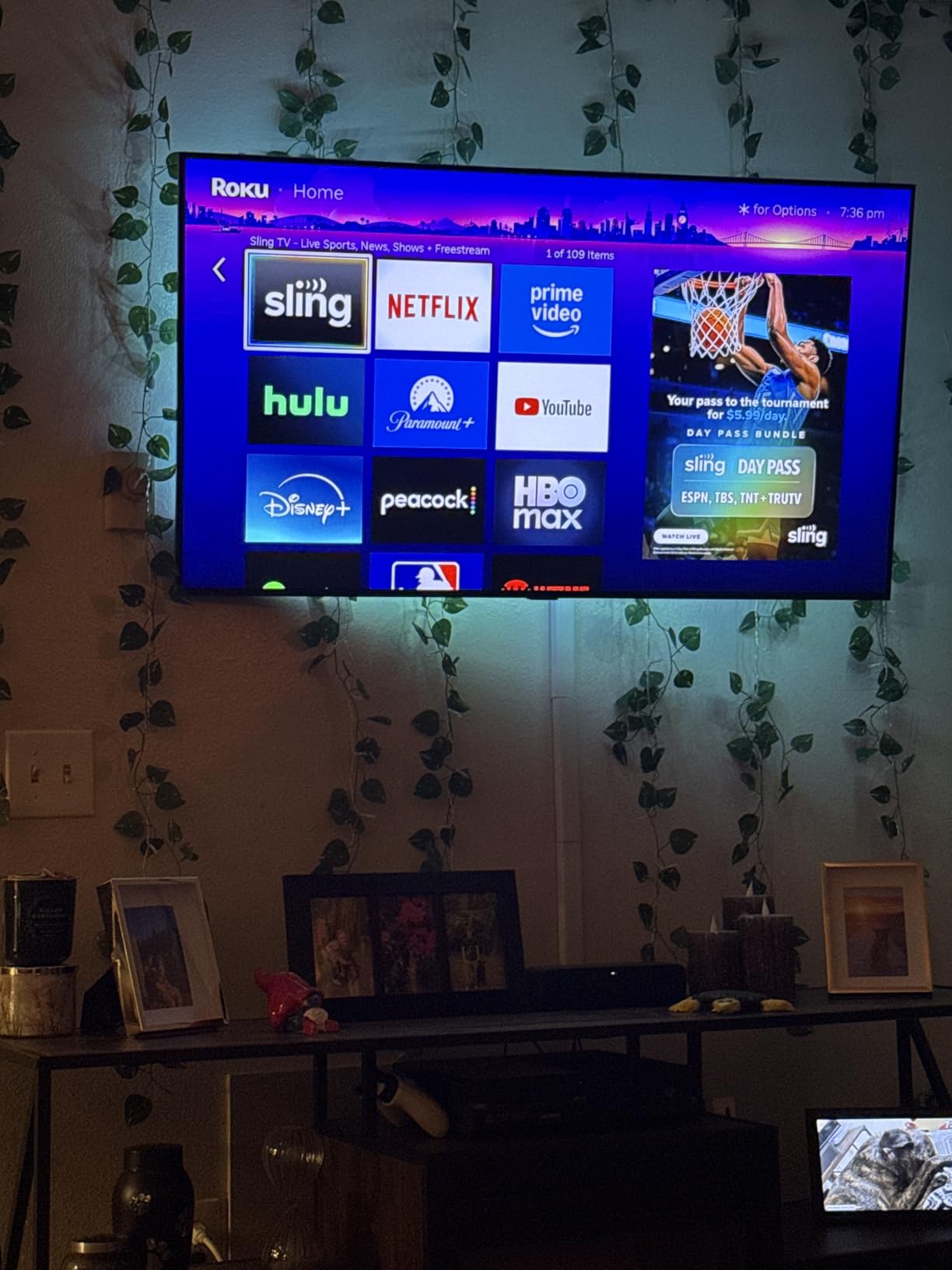 Roku Streambar SE, 4K Soundbar with Built-in Streaming Device | TV Soundbar with Built-in 4K/HD/HDR Streaming & Front Facing Speakers customer photo 2