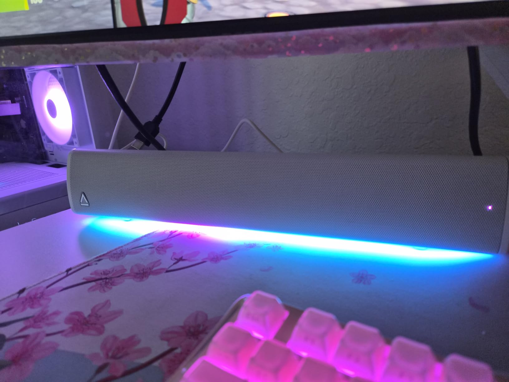Creative Sound Blaster GS3 Compact RGB Gaming Soundbar, Superwide, Black | RGB Gaming Soundbar, Bluetooth, USB-C, Under Monitor, PC, Console, Compact Design, Black customer photo 2
