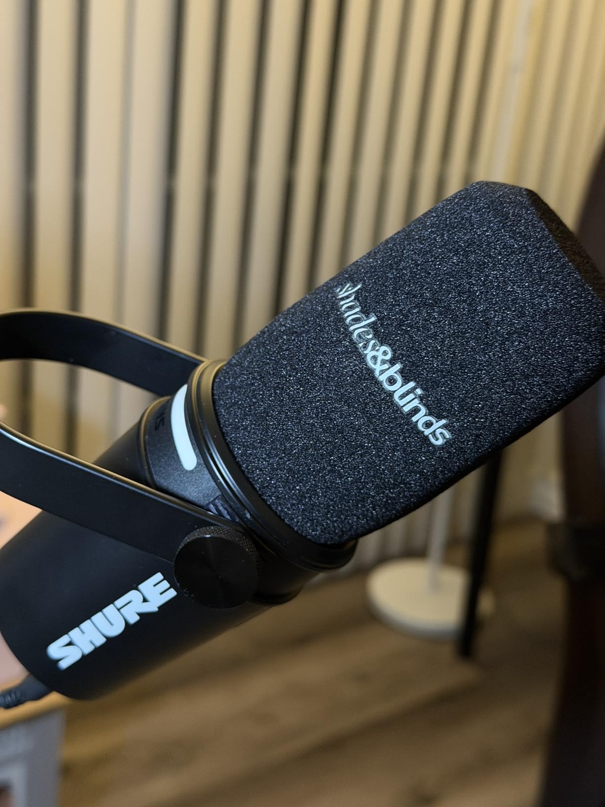 Shure MV7+ USB-C & XLR Podcast Dynamic Microphone - Black | USB-C and XLR dynamic mic with LED touch panel, auto level and pop filter for podcasting, streaming and recording customer photo 2