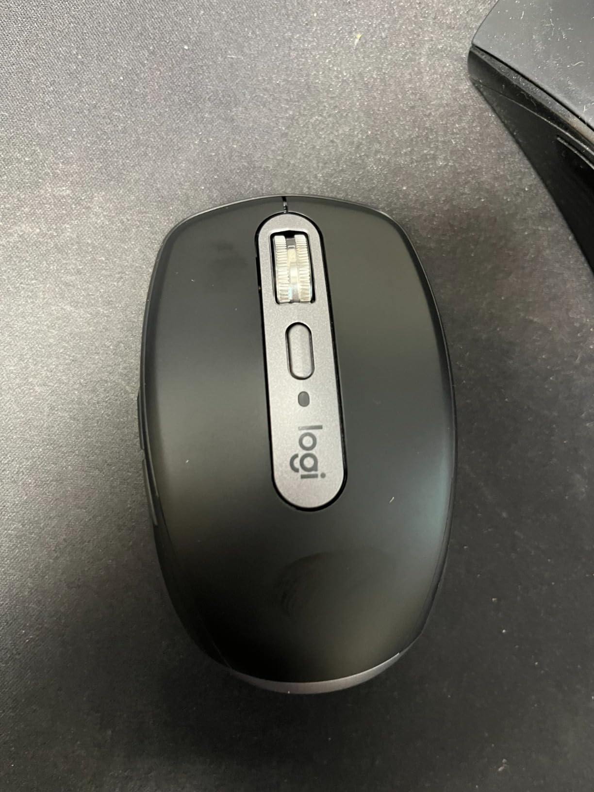 Logitech MX Anywhere 3S Mac Compact Wireless Mouse 8K DPI - Space Grey | Compact, Bluetooth, Any-surface tracking, Quiet clicks, USB C, iPad compatible customer photo 1