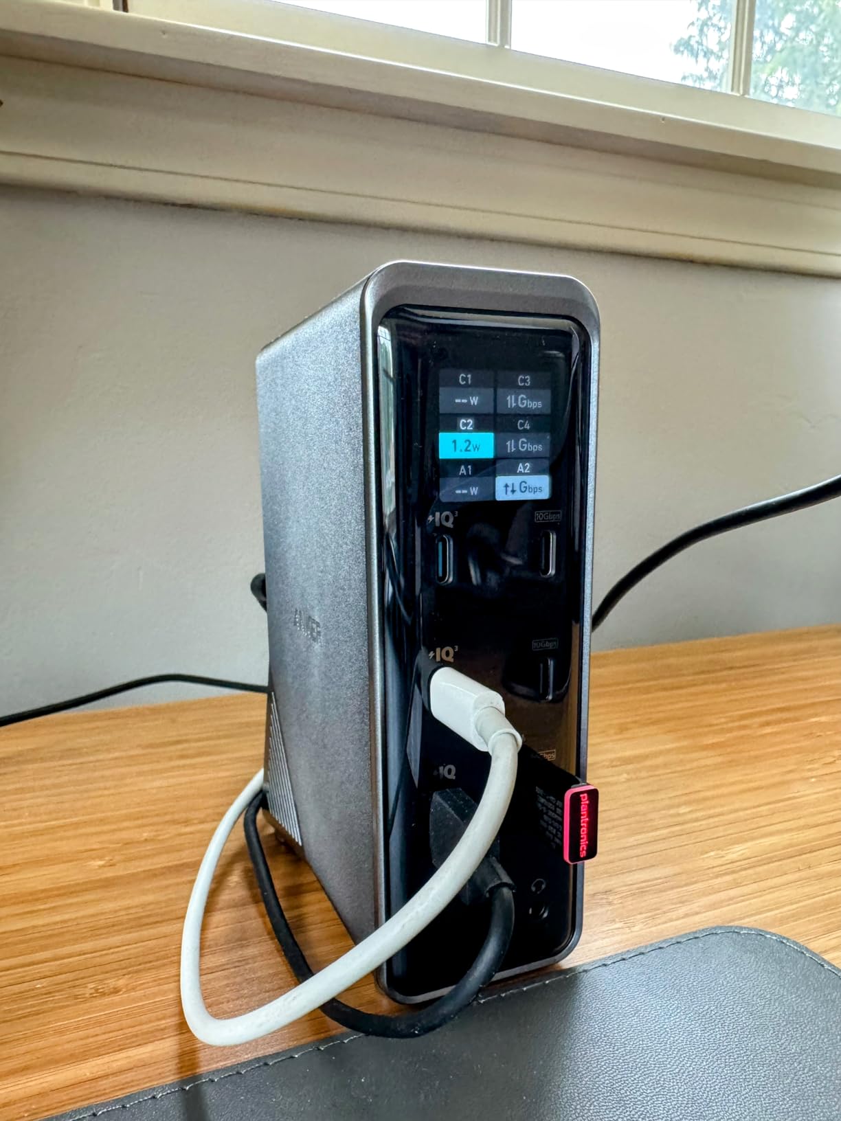 Anker Prime Docking Station, 14-in-1 Laptop Docking Station Dual Monitor | Dual 4K HDMI, 160W Max Output, 10Gbps Data Transfer, Smart Interface, Audio and Ethernet Ports for Dell, HP, Lenovo and More customer photo 1