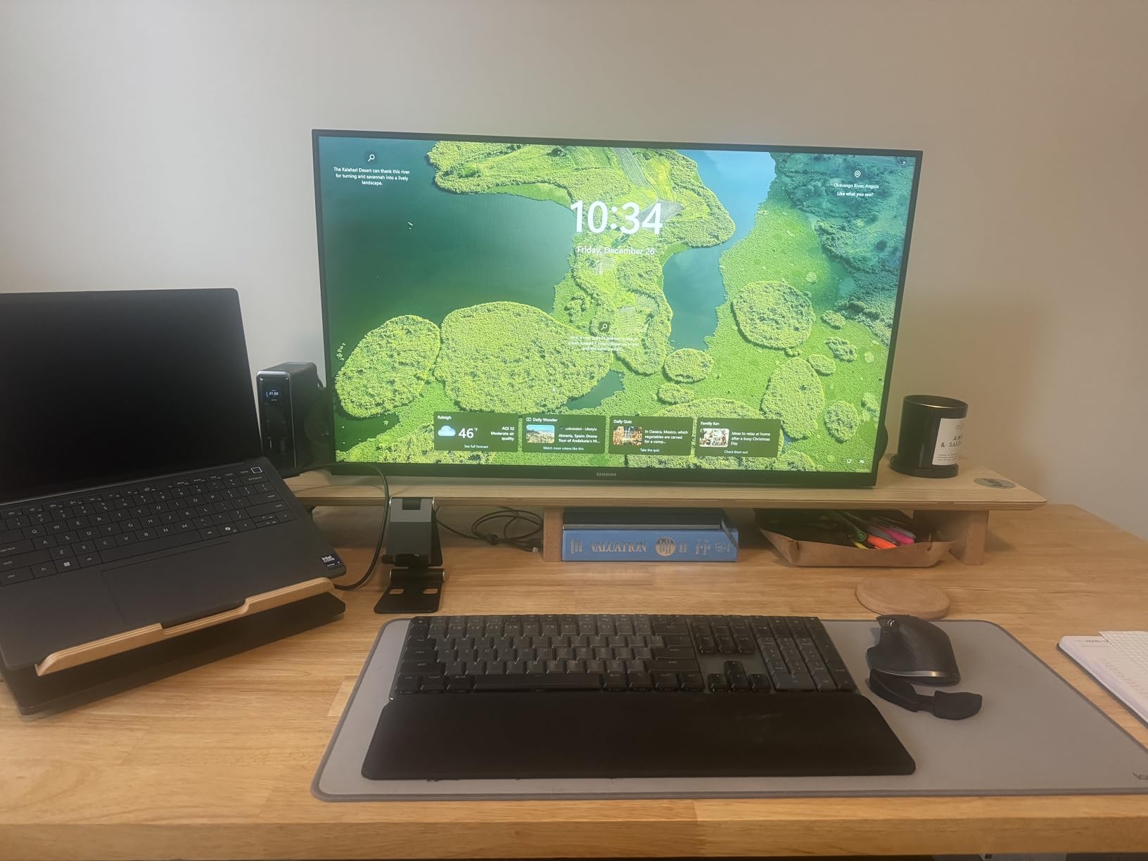 Anker Prime Docking Station, 14-in-1 Laptop Docking Station Dual Monitor | Dual 4K HDMI, 160W Max Output, 10Gbps Data Transfer, Smart Interface, Audio and Ethernet Ports for Dell, HP, Lenovo and More customer photo 2
