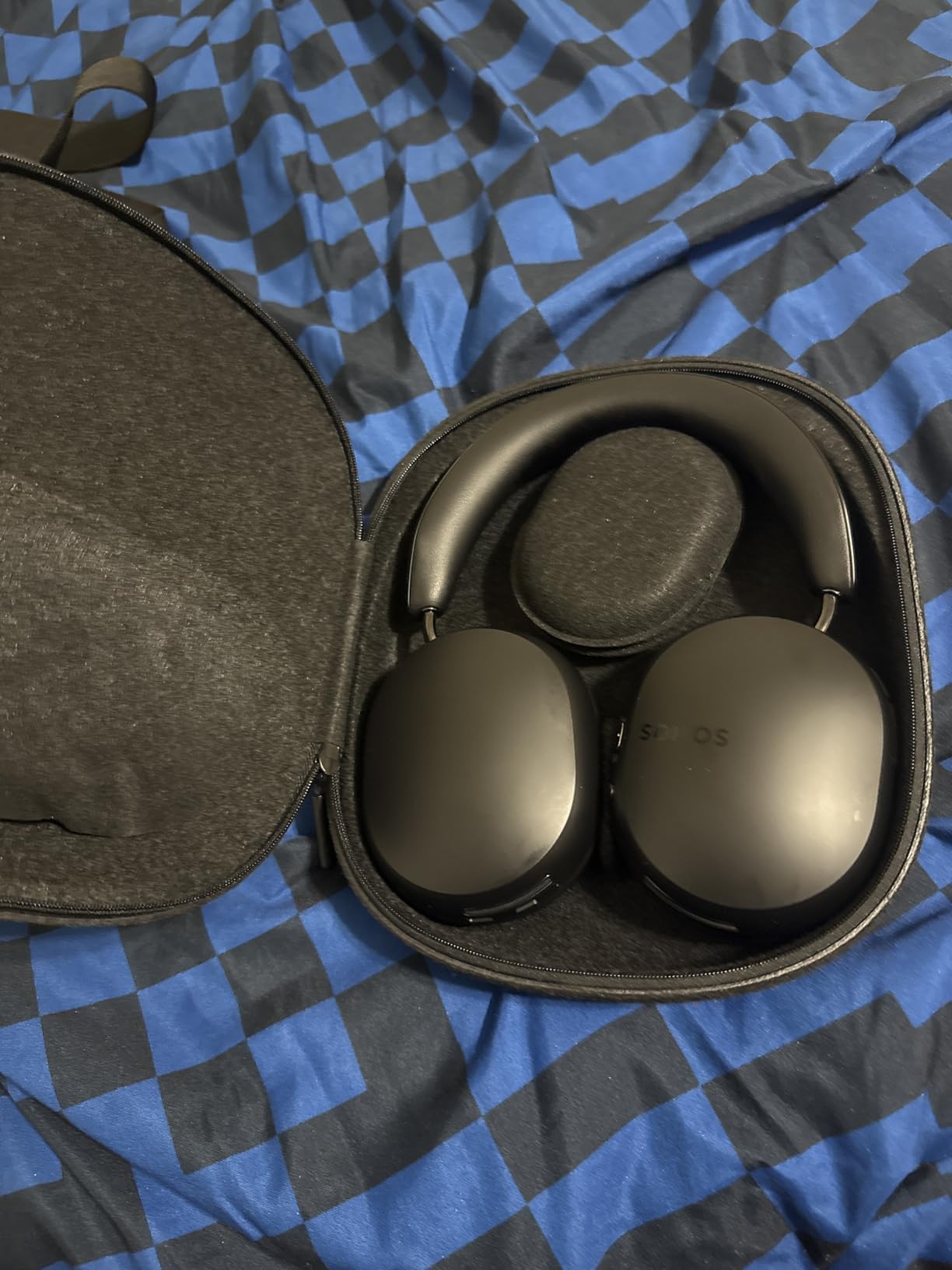 Sonos Ace Noise Cancelling Bluetooth Over-Ear Headphones - Black | Dolby Atmos | 30-Hr Battery, 3-Min Fast Charge | Spatial Audio | Lossless Audio | TV Audio Swap from Sonos Soundbars customer photo 1