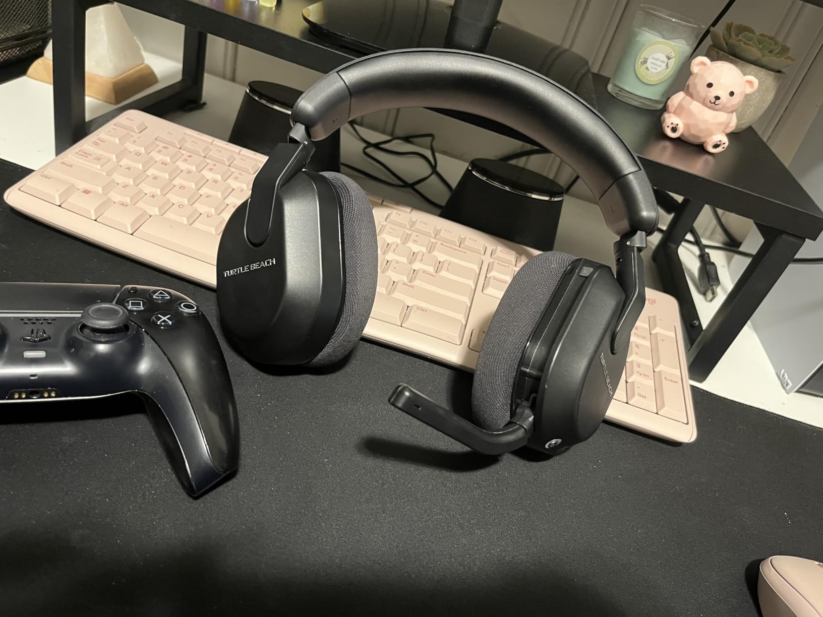 Turtle Beach Stealth 600 Wireless Gaming Headset for Xbox, PS5, PC, Mobile | Xbox Series X|S, Xbox One, PlayStation, PS4, Multiplatform, Bluetooth, 50mm Drivers, 80-Hr Battery, Flip-to-Mute Mic, White customer photo 2
