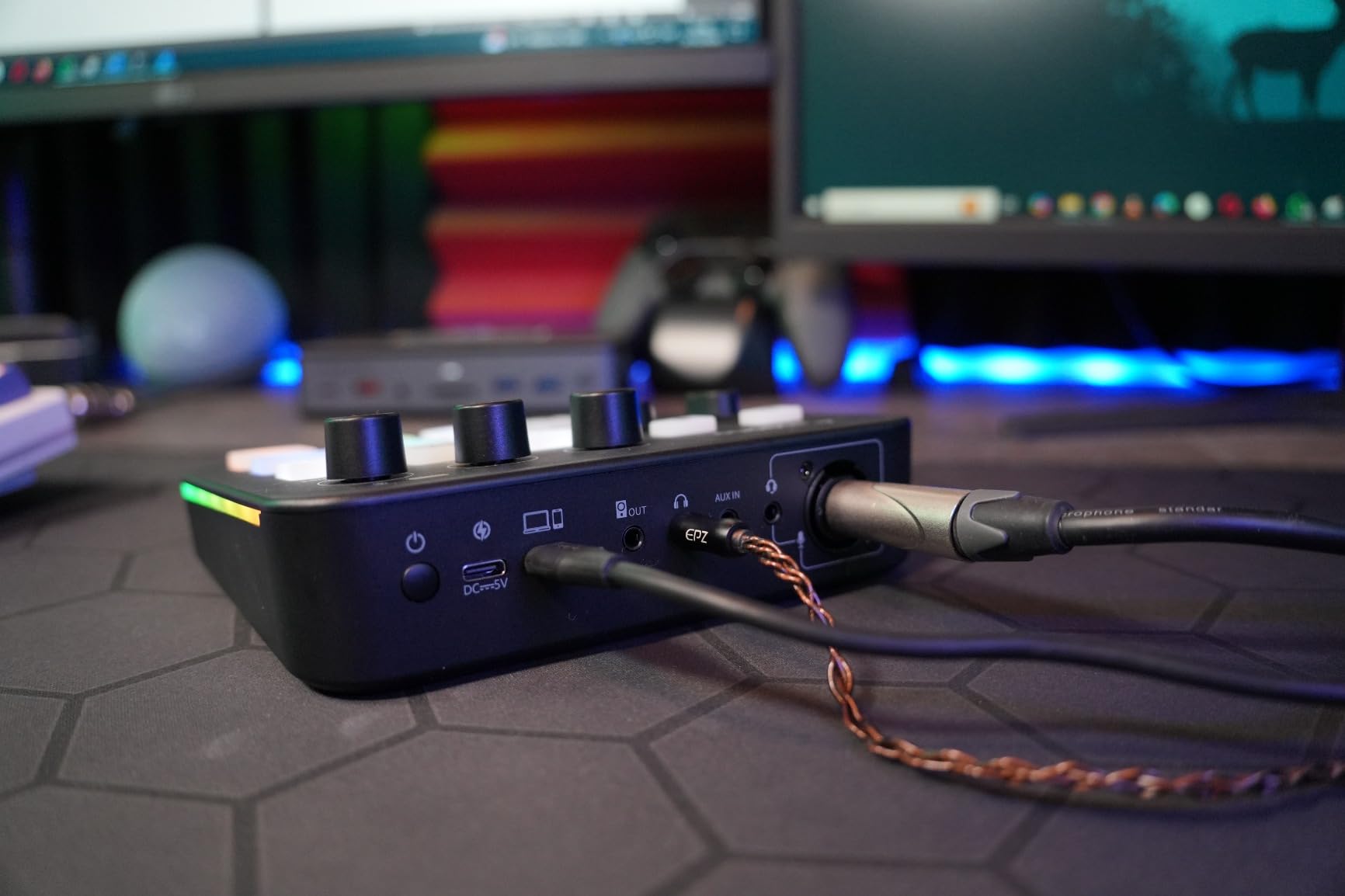 MAONO G1 Neo Gaming Audio Mixer Audio Interface with XLR Input & 48V | RGB, Bluetooth, 4 custom soundpads, live streaming, podcasting, voice effects, PS5, TikTok live, PC streams, gamers, creators customer photo 2