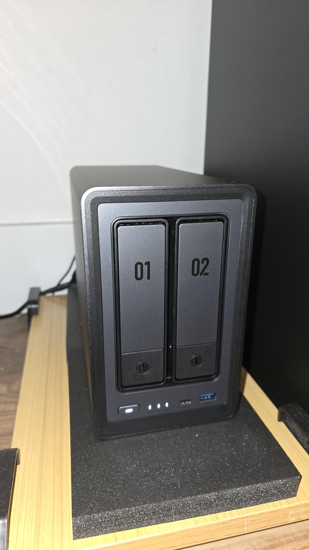 UGREEN NAS DXP2800 2-Bay for Advanced Home Users, Remote Workers & Creators | Home Media & Data Center, Docker & VM, Plex, Fast File Transfer, Intel N100, 8GB DDR5, 2.5GbE, 2x M.2 NVMe, 4K HDMI (Diskless) customer photo 1
