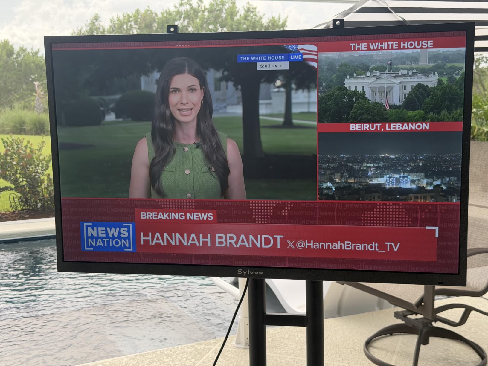 SYLVOX Outdoor TV, 55 inch Smart Waterproof Outdoor TV, 4K UHD Weatherproof | IP56, Support Dolby Vision Atmos, Google Cast, 1000 nit Brightness for Outside Partial Sun & Full Shade (Deck Pro 3.0 /2026) customer photo 1
