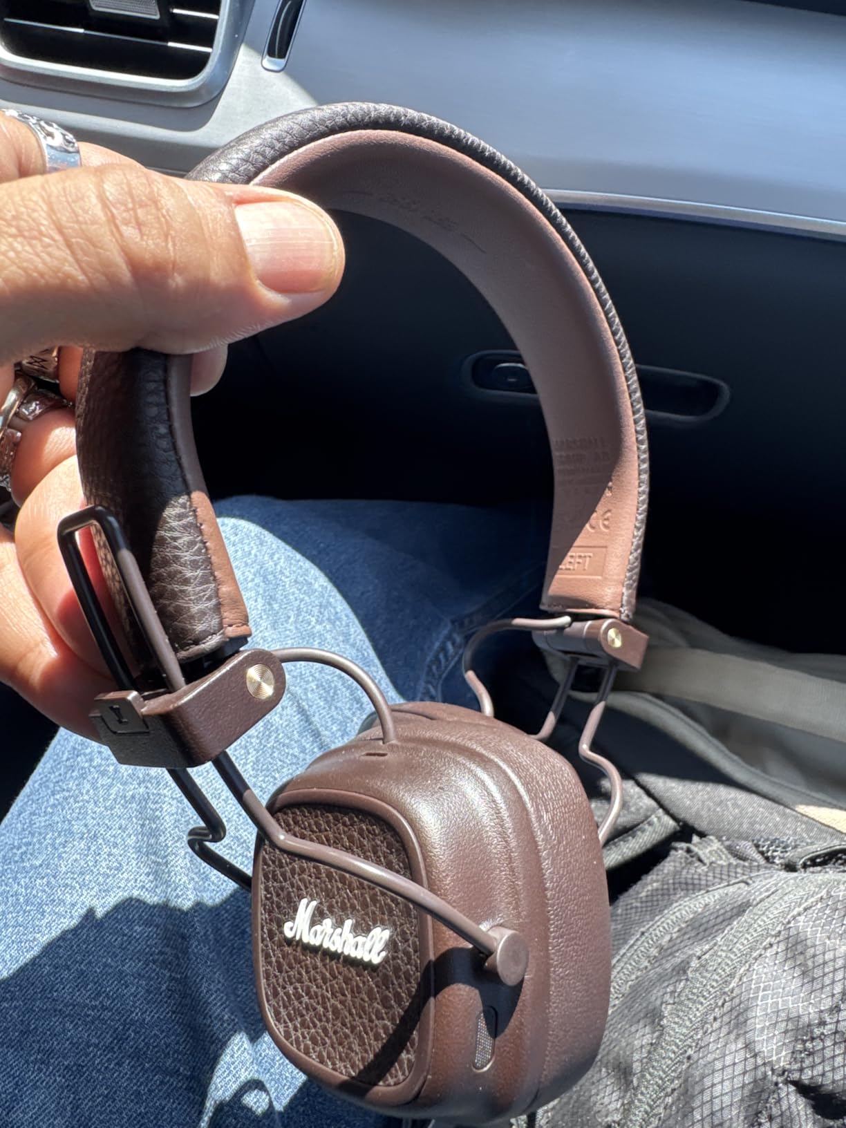 Marshall Major V Wireless On-Ear Bluetooth Headphones - 100+ Hr Playtime | Detachable Audio Cable | Microphone for Calls | Lightweight, Foldable Design for Travel - Cream customer photo 1
