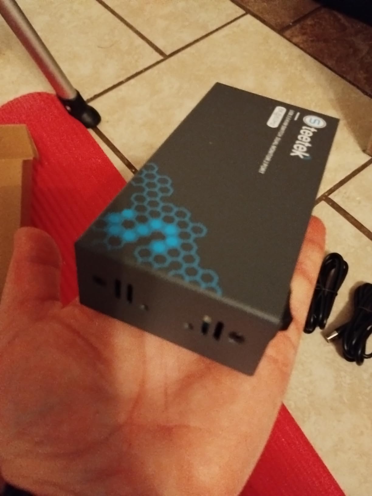 Hearvo USB 3.0 HDMI KVM Switch for 2 Computers 1 Monitor, 4K@60Hz, S7232H customer photo 2