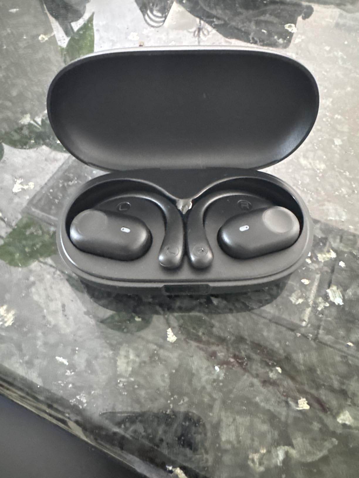 Eigsupia Open Ear Headphones, Bluetooth Headphones 5.3 Sports with Smart Digital Display, 36H Playtime, IP54 Waterproof, Wireless Earbuds Lightweight Design Fit Cycling, Running, Workout (Black) customer photo 1