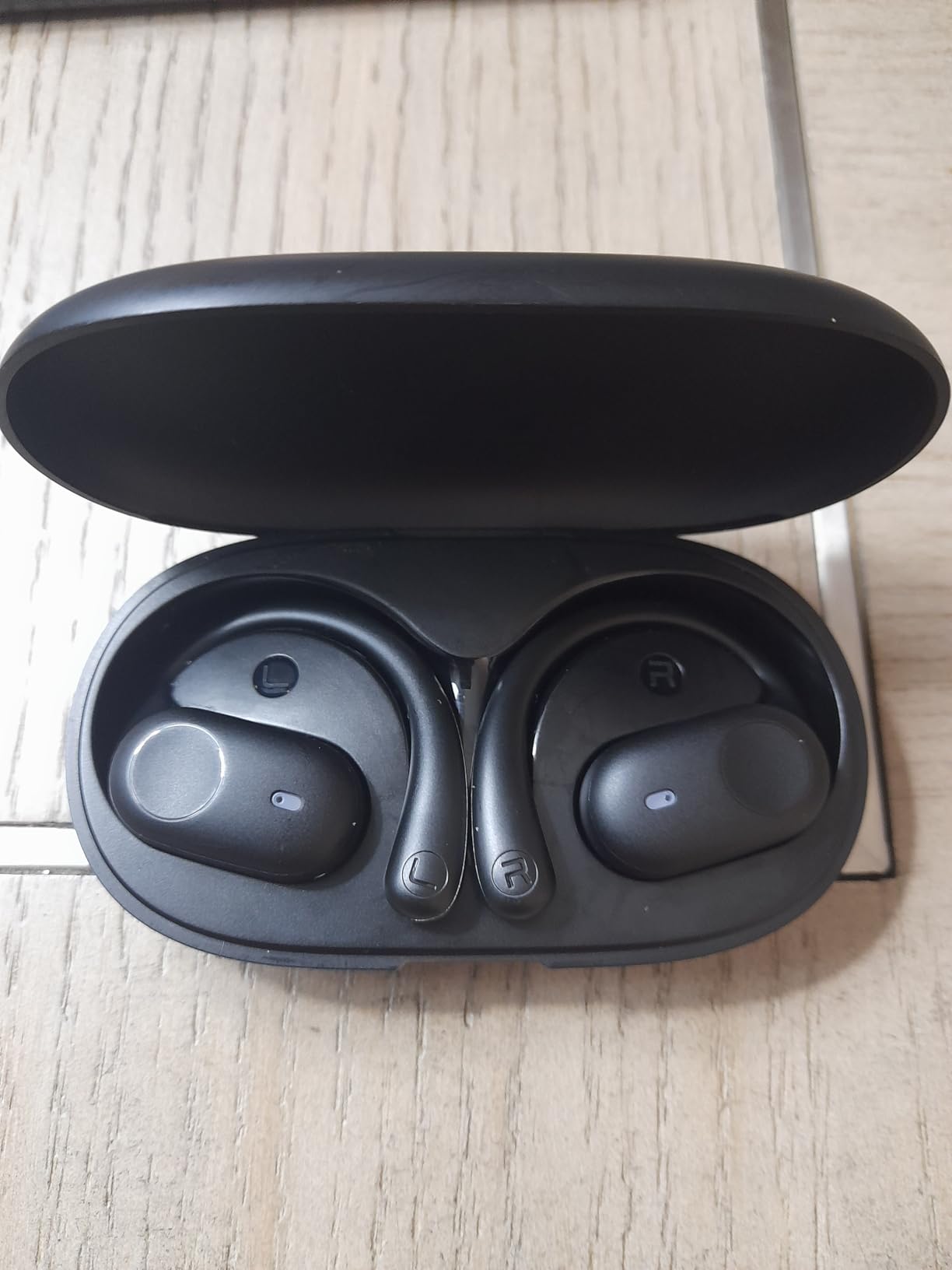 Eigsupia Open Ear Headphones, Bluetooth Headphones 5.3 Sports with Smart Digital Display, 36H Playtime, IP54 Waterproof, Wireless Earbuds Lightweight Design Fit Cycling, Running, Workout (Black) customer photo 2