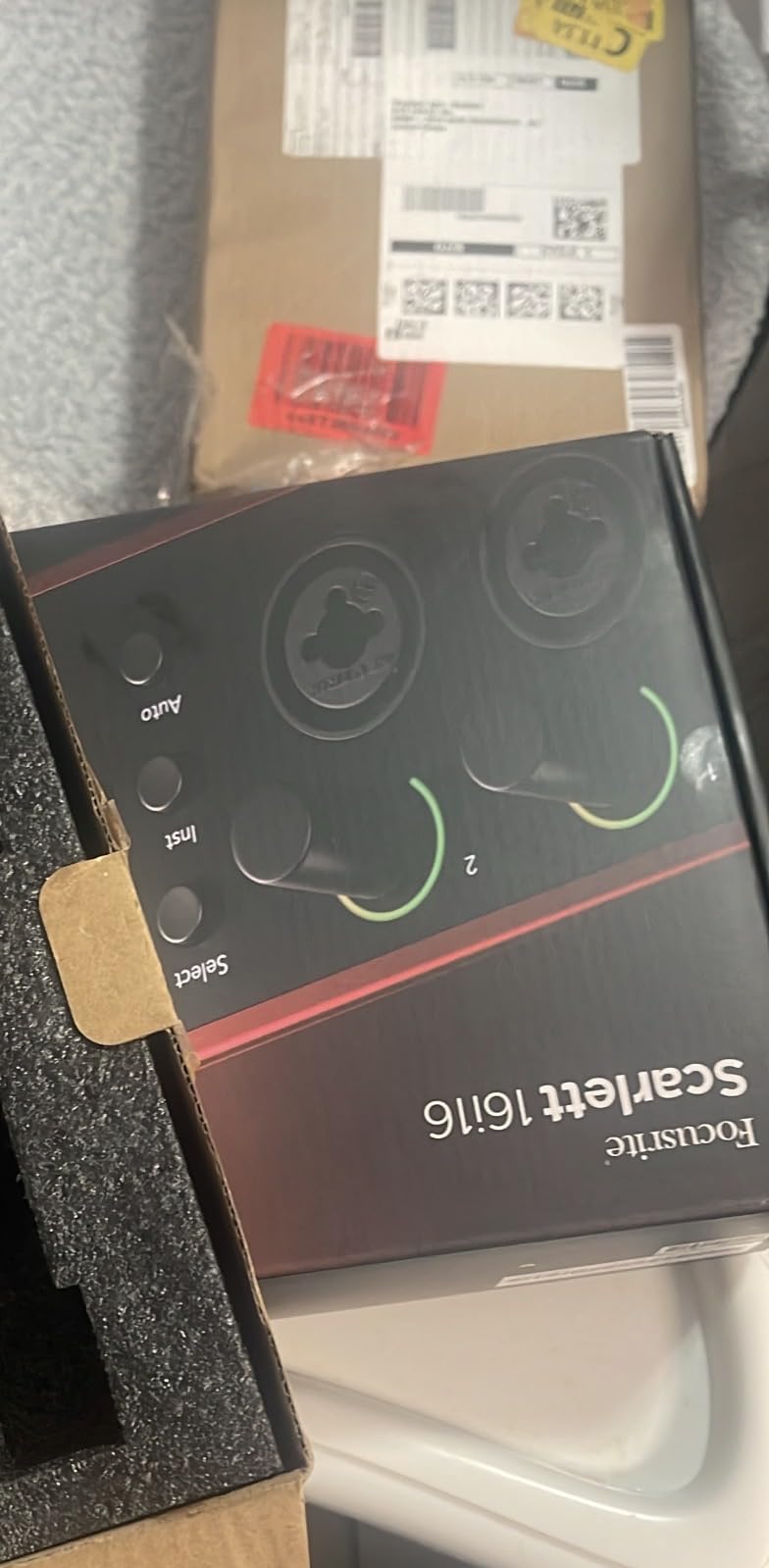 Focusrite Scarlett 18i20 4th Gen USB Audio Interface, for Multitrack Recording, Music Production and Podcasting — High-Fidelity, Studio Quality Recording, and All the Software You Need to Record | 26-In 26-Out, 8 Mic Preamps, 2 Hi-Z Inputs, Dual ADAT, S/PDIF, MIDI, Word Clock, Talkback Mic, Auto Gain, Clip Safe customer photo 1