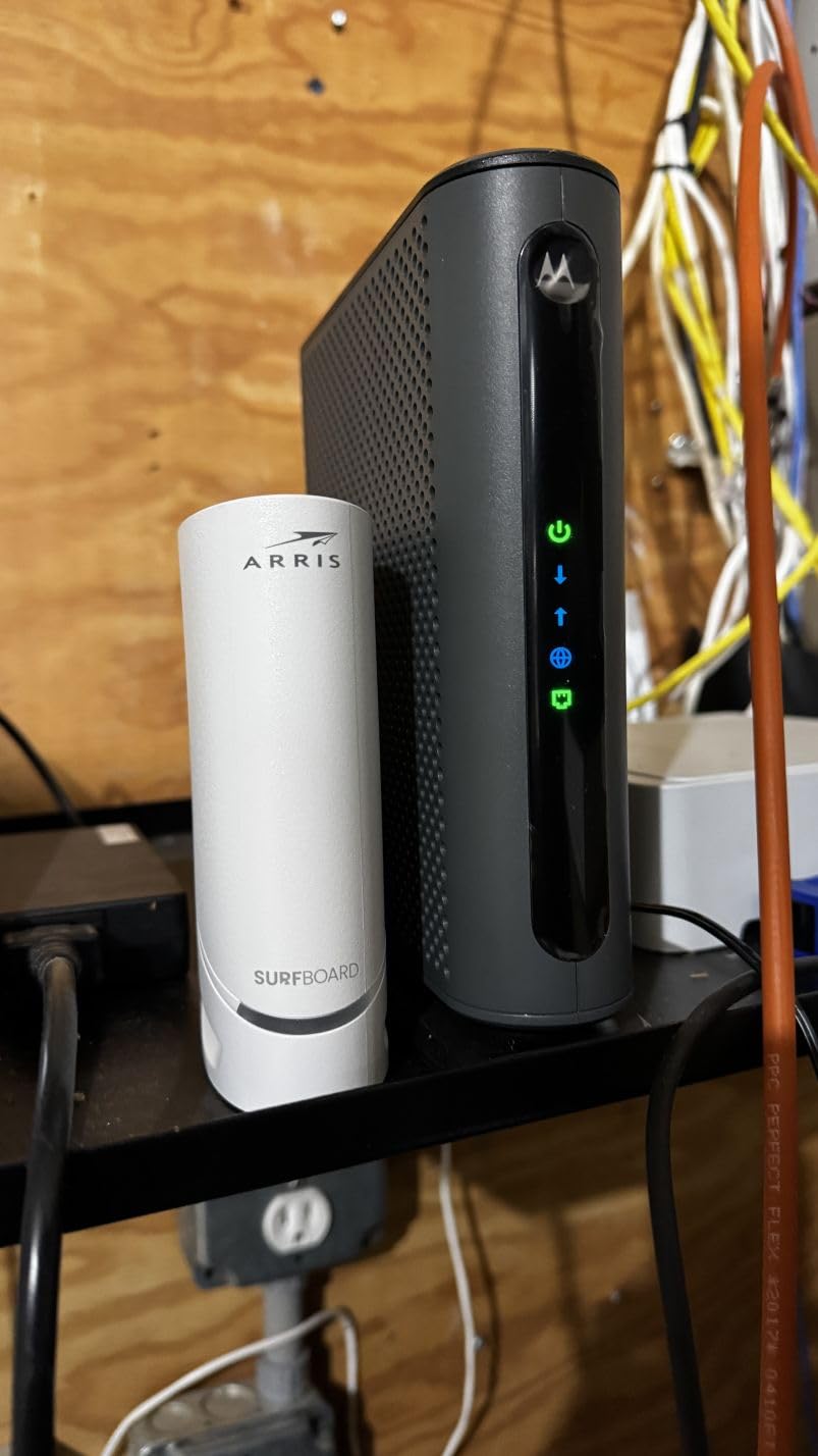ARRIS Surfboard S34 DOCSIS 3.1 Multi-Gig Cable Modem | 2.5Gbps + 1Gbps Ethernet Ports | Compatible with Xfinity, Cox, Spectrum customer photo 1