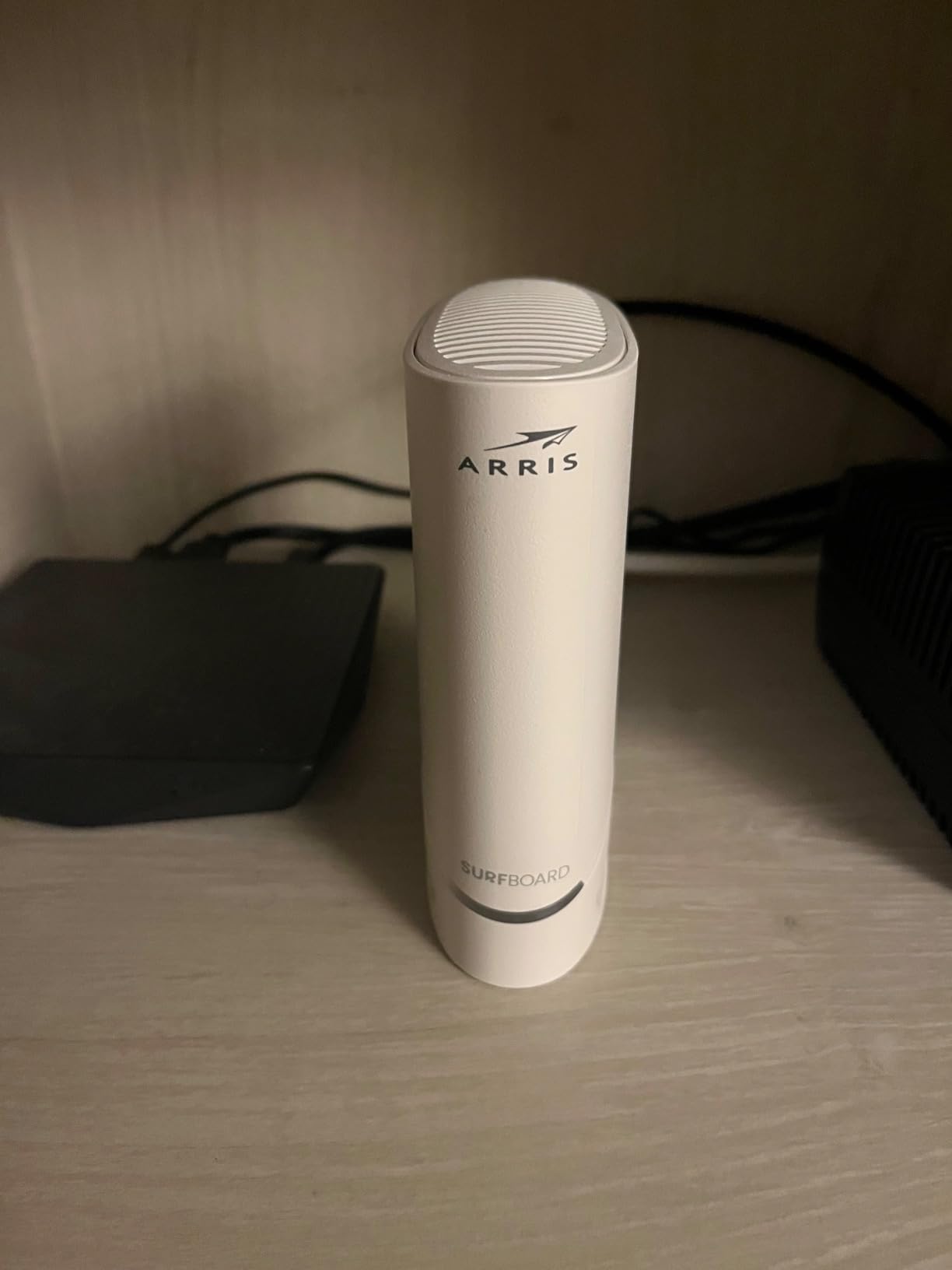 ARRIS Surfboard S34 DOCSIS 3.1 Multi-Gig Cable Modem | 2.5Gbps + 1Gbps Ethernet Ports | Compatible with Xfinity, Cox, Spectrum customer photo 2