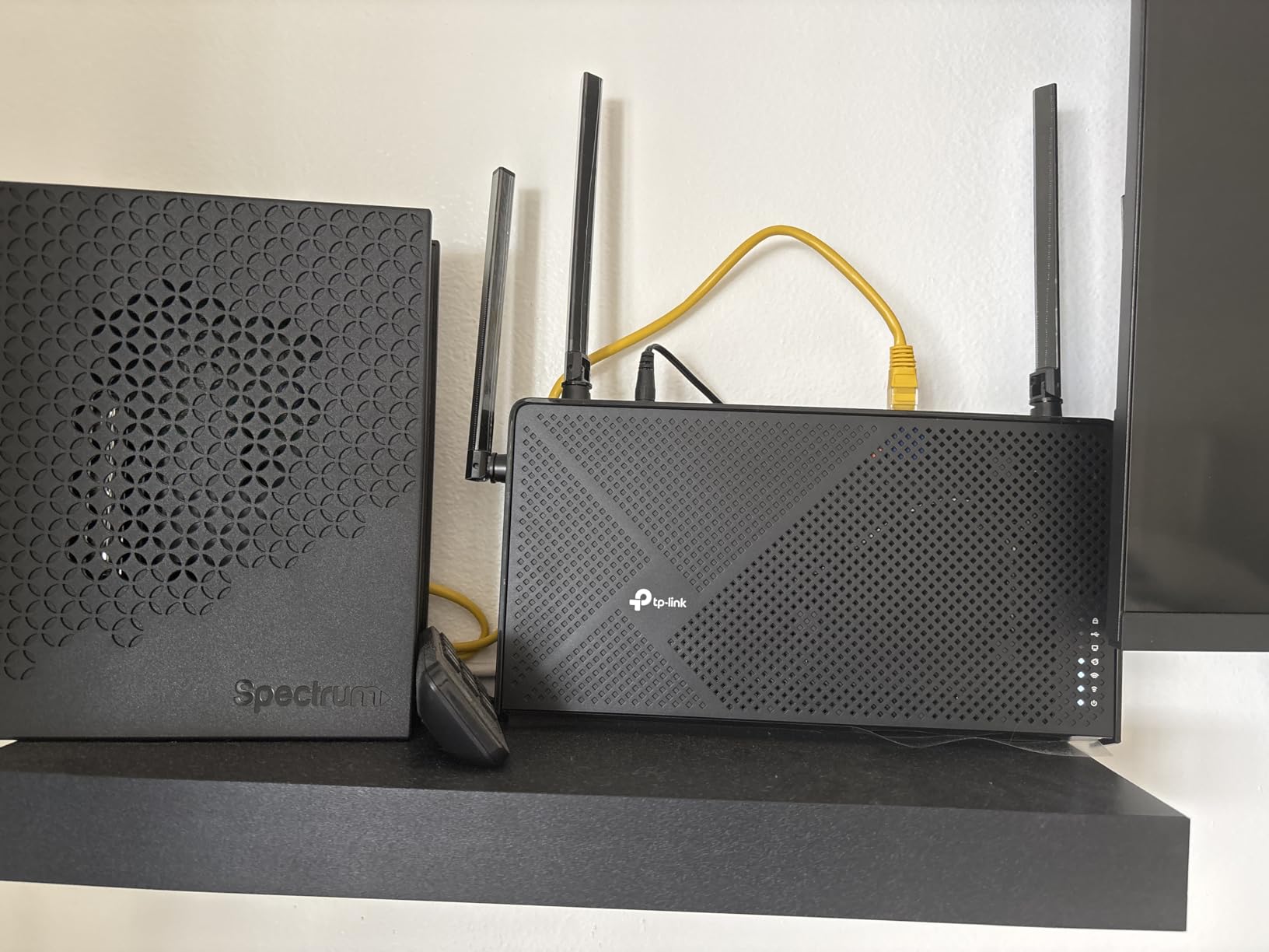 TP-Link Dual-Band BE3600 Wi-Fi 7 Router, Archer BE230 | 4-Stream | 2x2.5G + 3x1G Ports, USB 3.0, 2.0 GHz Quad Core, 4 Antennas | VPN, EasyMesh, HomeShield, MLO, Private IOT customer photo 1