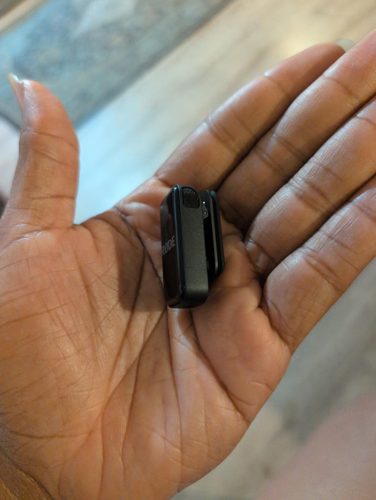 RØDE Wireless Micro - Compact Wireless Microphone, Two Mics with Charge Case for Smartphone Content Creation - USB-C, Black customer photo 1